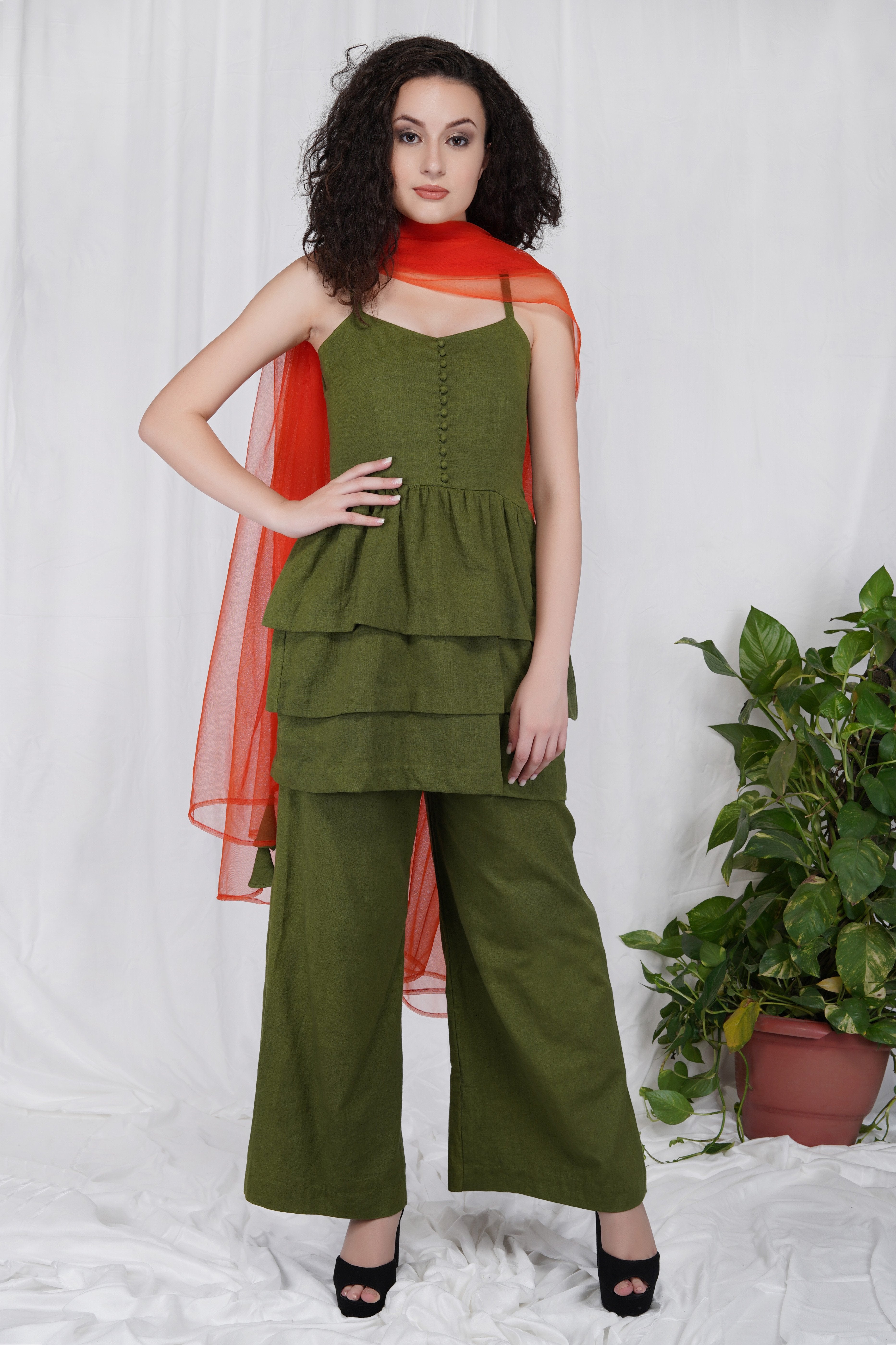 CY Bhagyashree Singh Raghuwanshi 3 Frill Palazzo Set Front 1