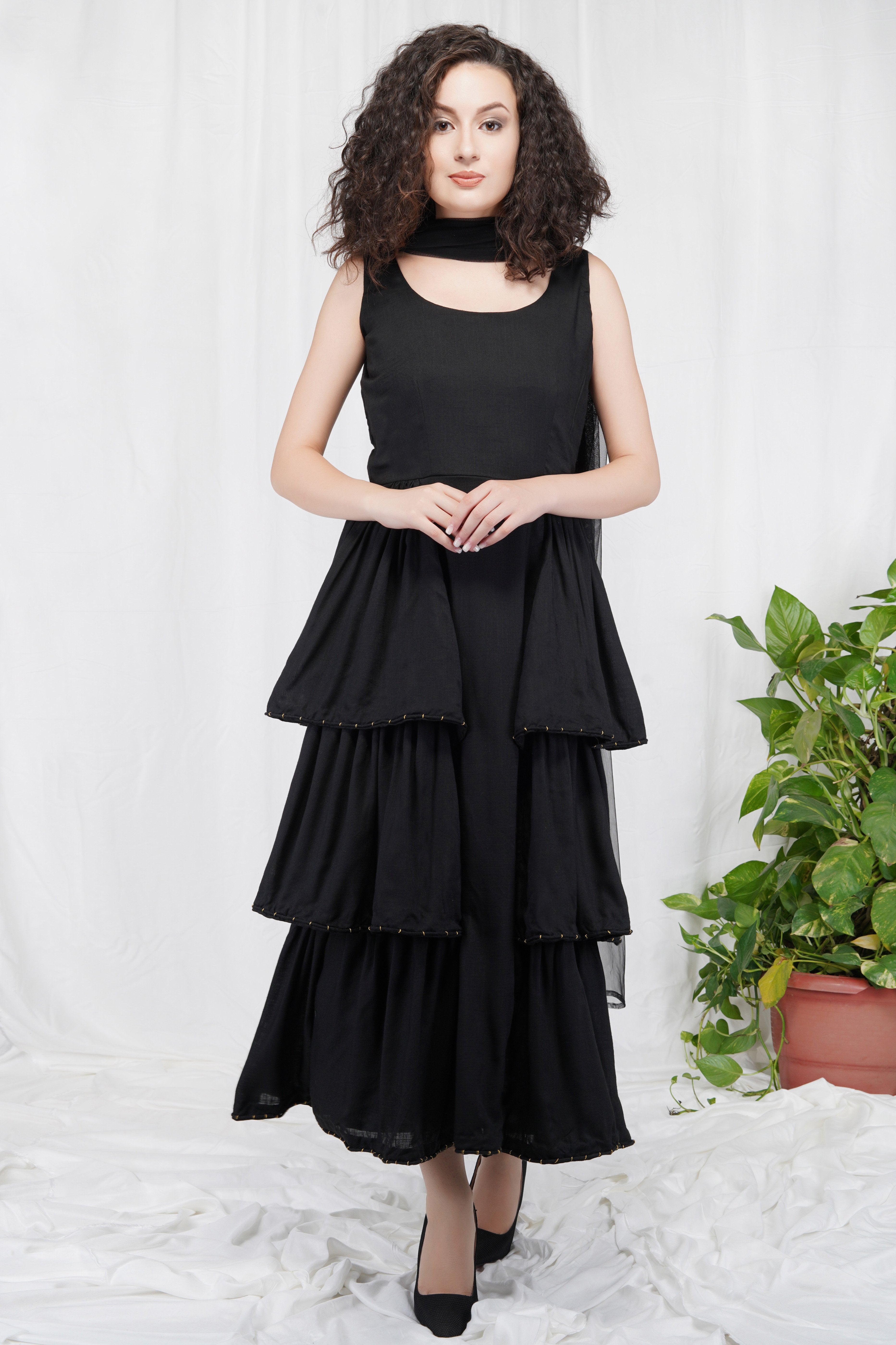 CY Bhagyashree Singh Raghuwanshi Black Cord Anarkali Front 1