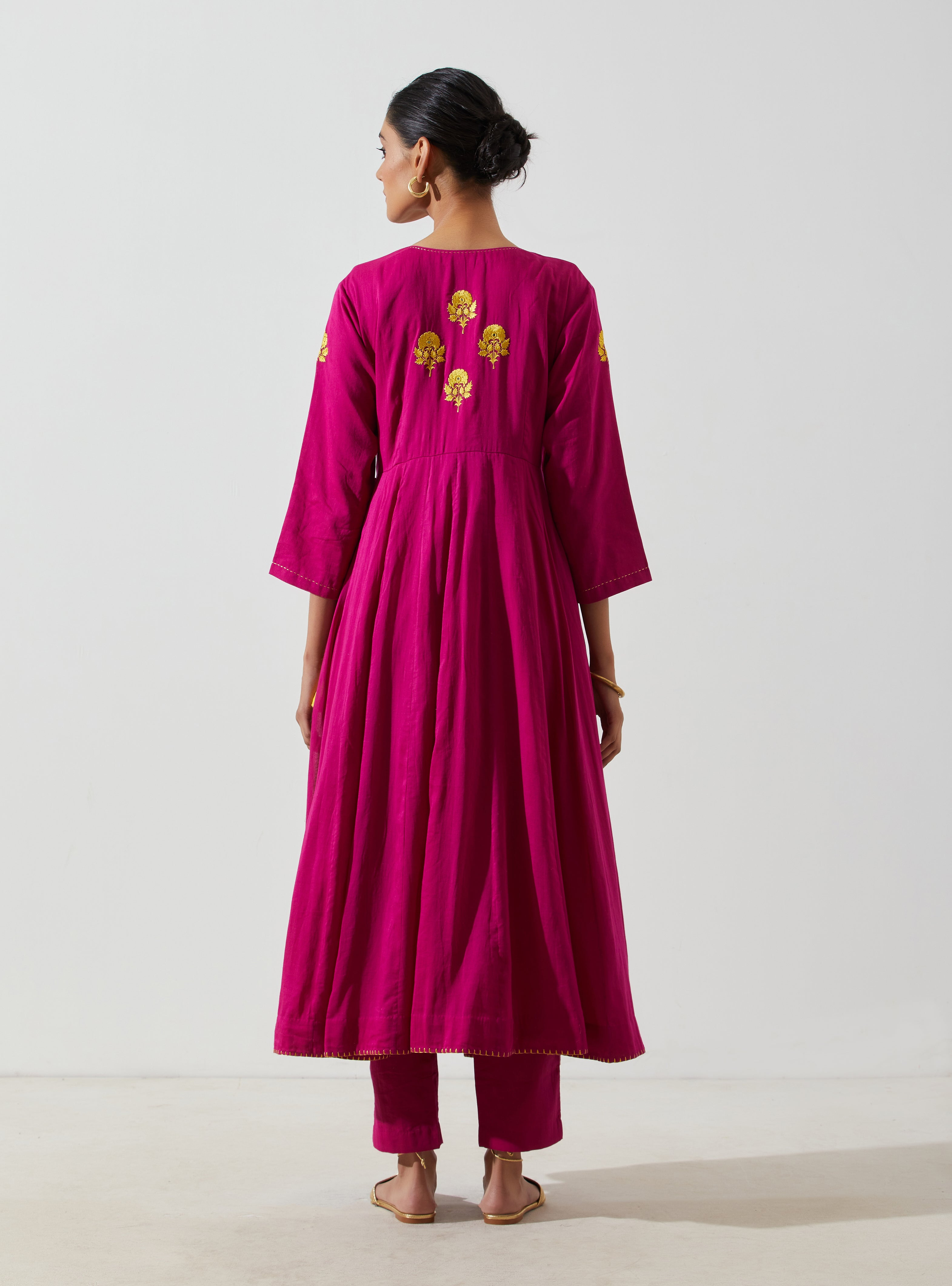 Label Earthen - Van Champa Kali Kurta Set
