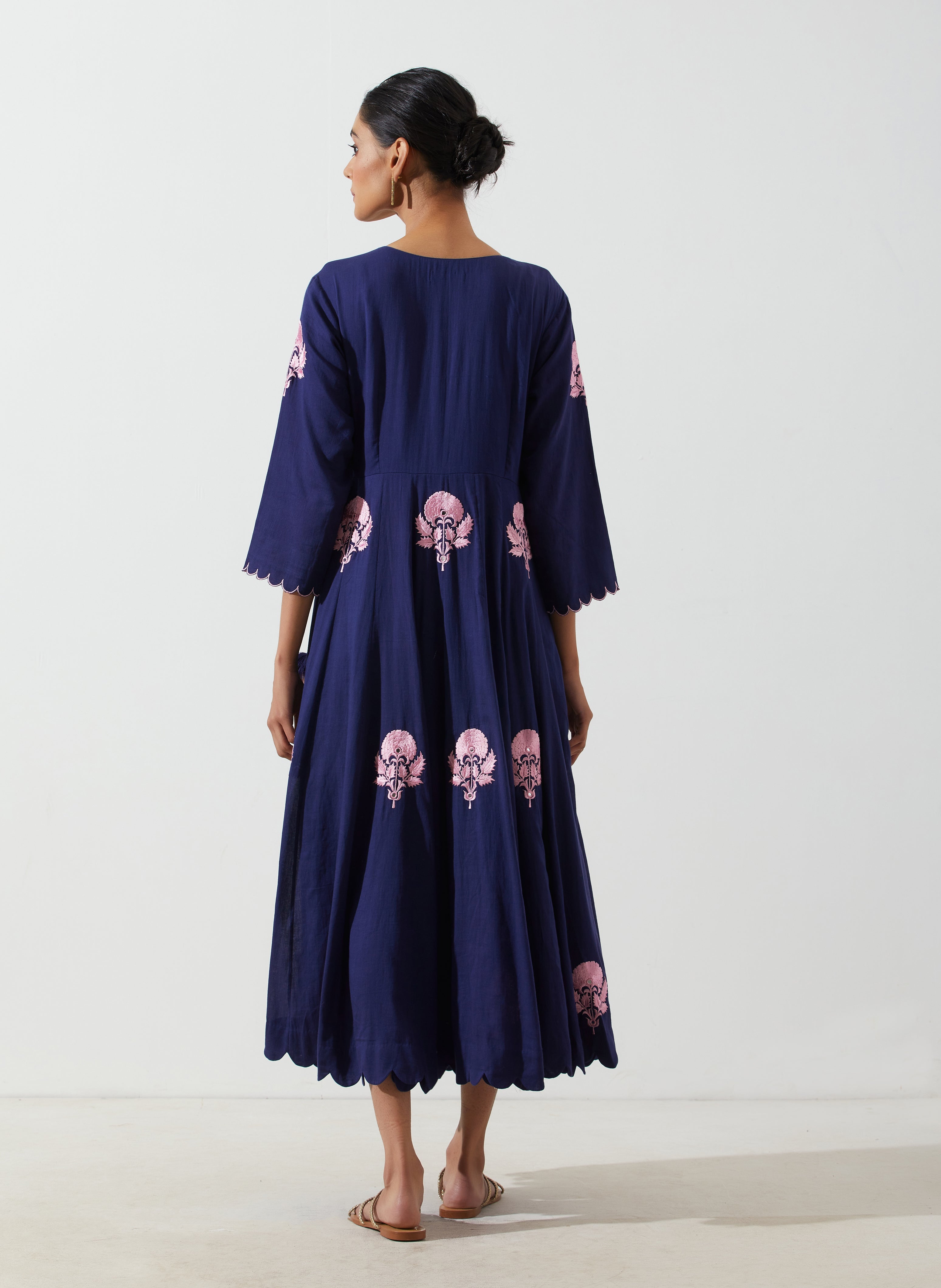 Label Earthen - Neel Phool Kurta Set