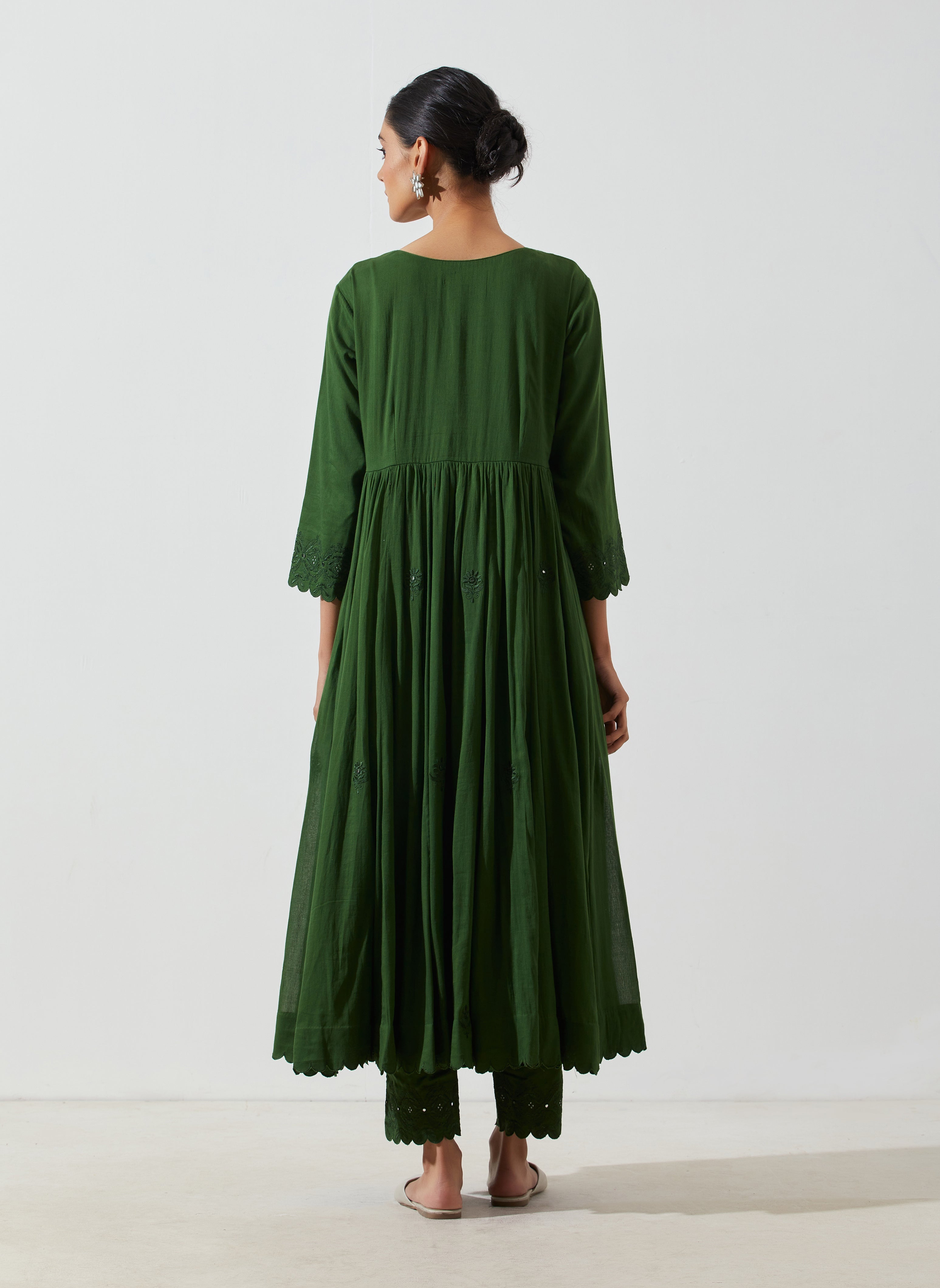 Label Earthen - Vilayti Shami Green Kurta Set