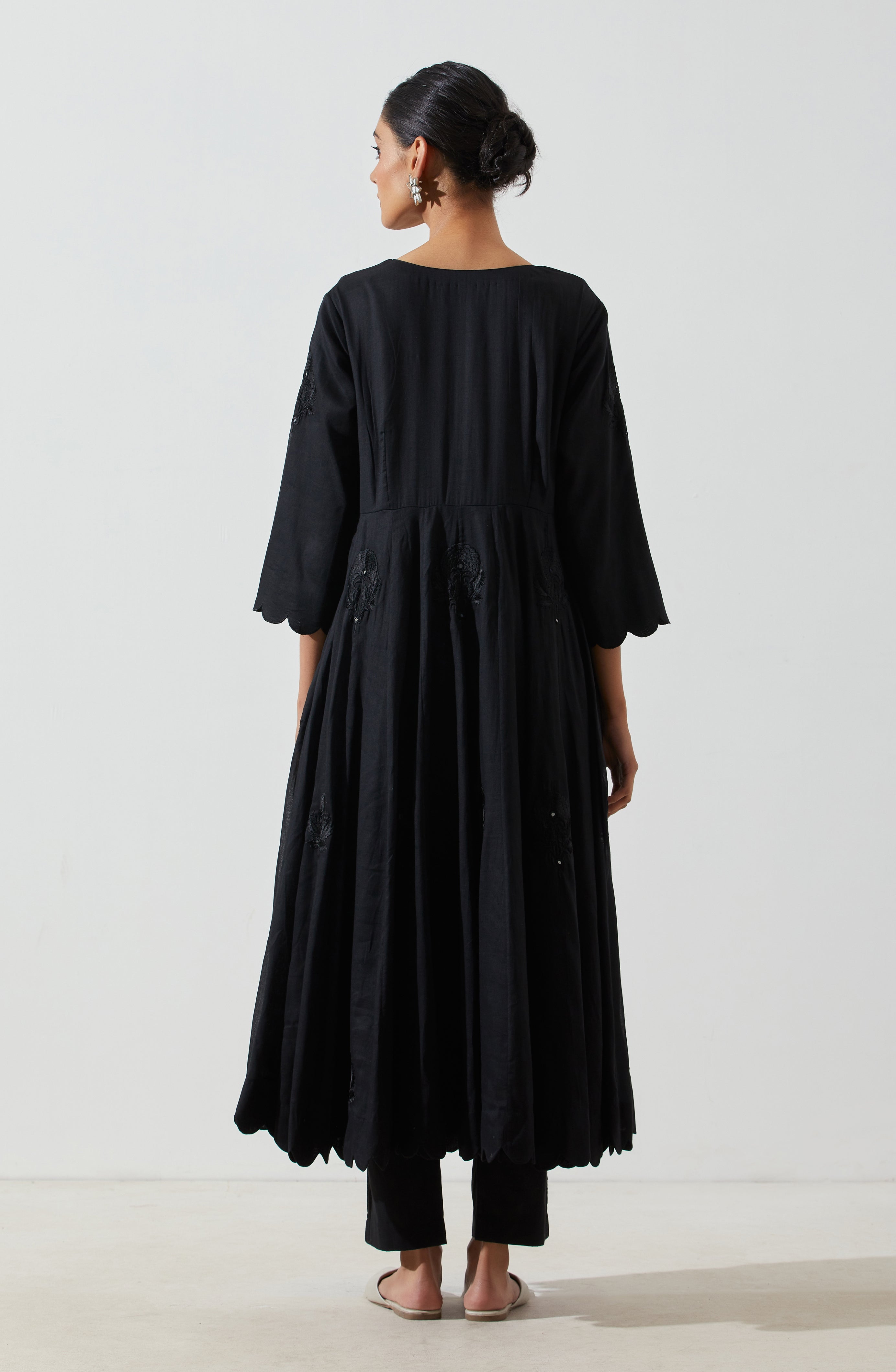 Label Earthen - Poppy Black Kurta Set