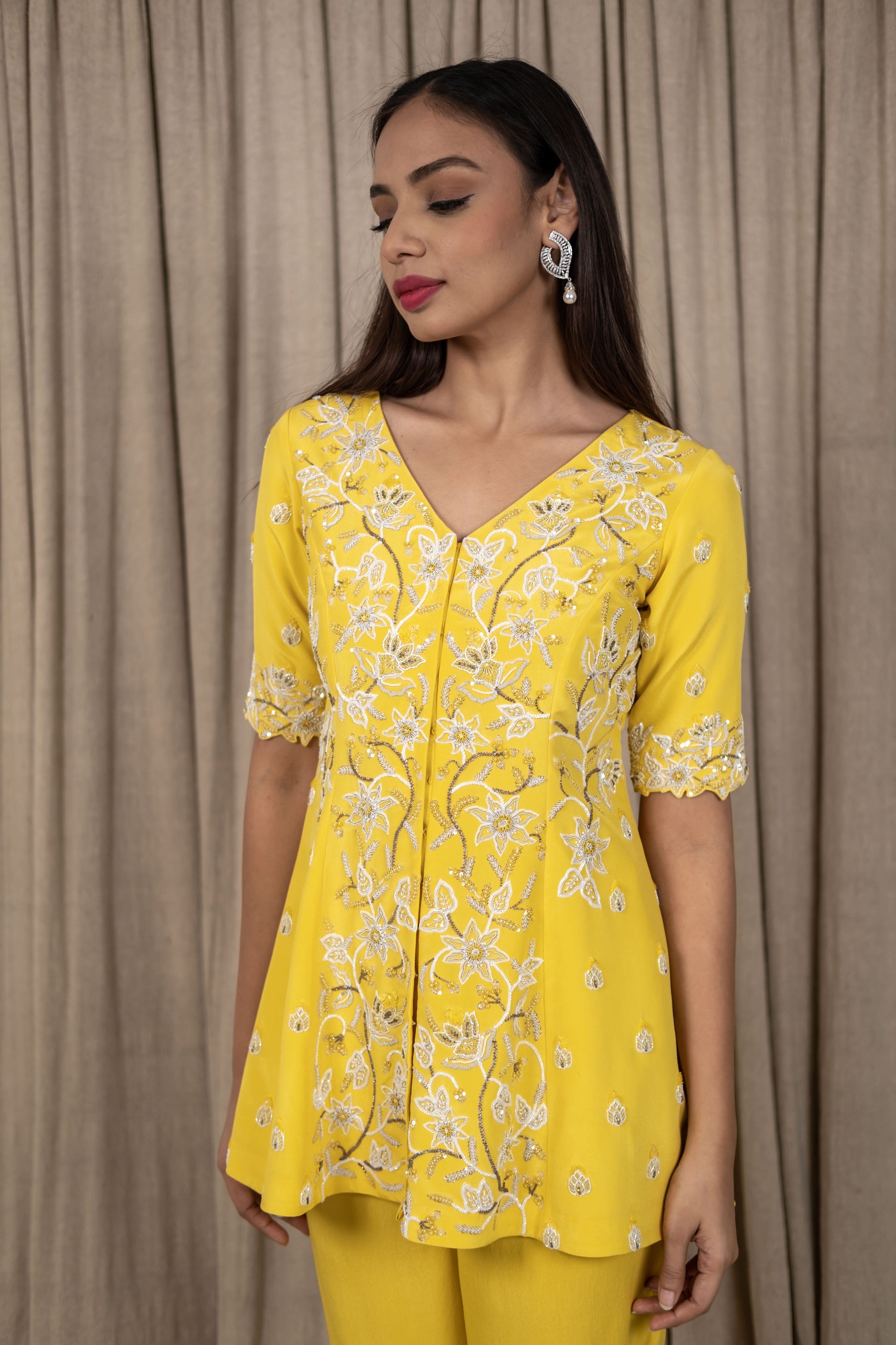 Varsana By Vandana Jaju & Aditi Jaju - Yellow Pure Crepe Silk Bell Bottom Pant Set