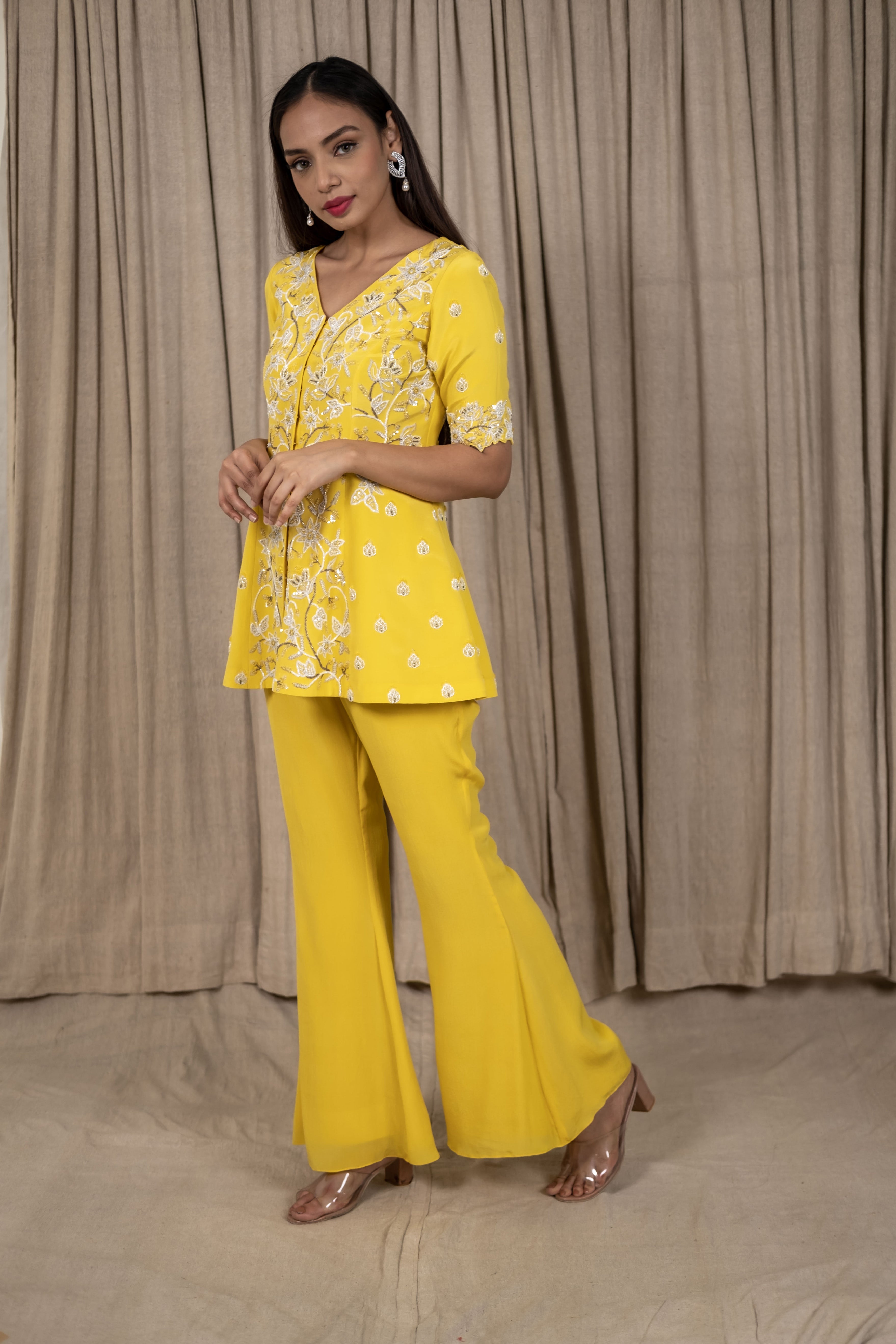 Varsana By Vandana Jaju & Aditi Jaju - Yellow Pure Crepe Silk Bell Bottom Pant Set