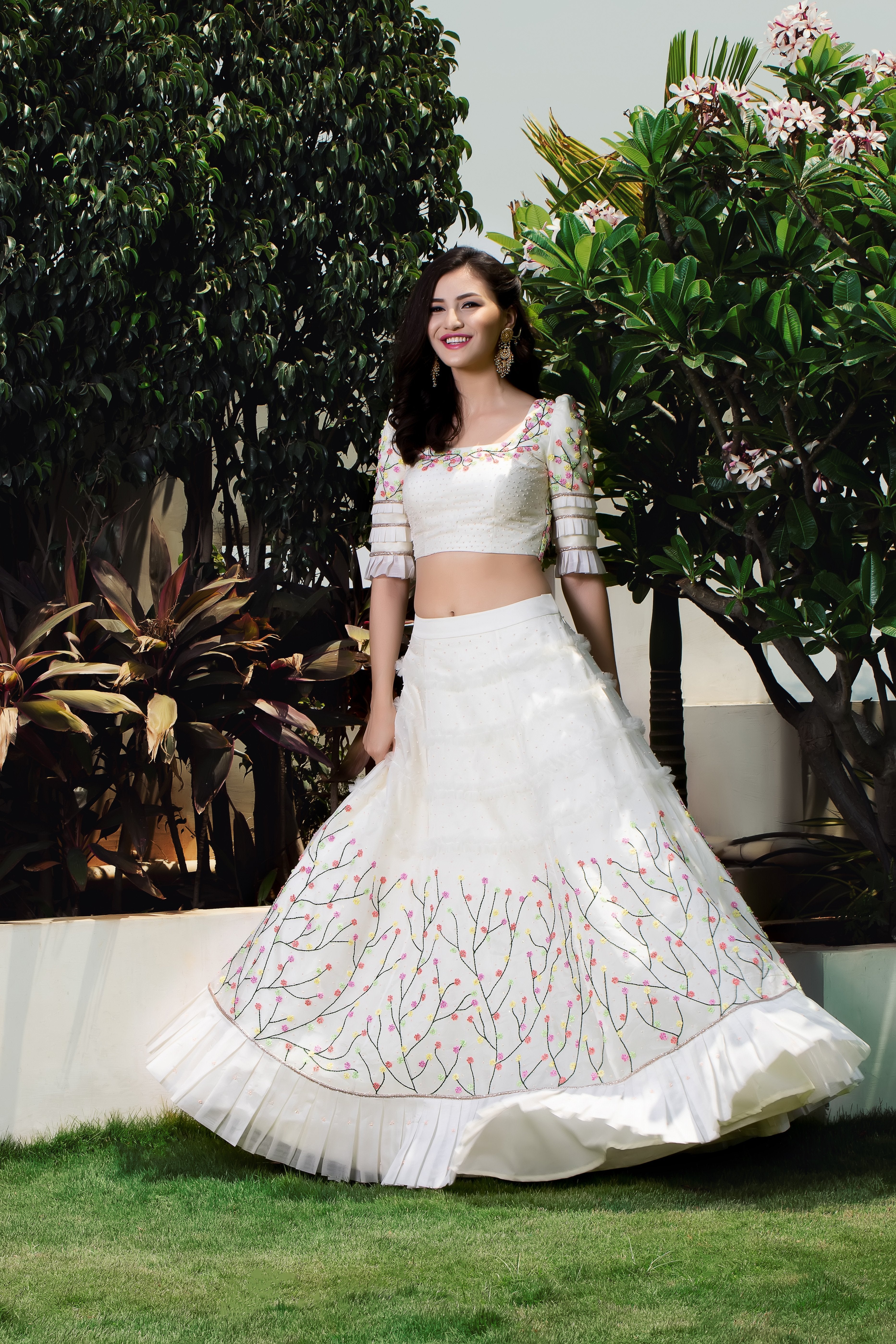 Label G3 By Gayathri Reddy - White Knot Work Lehanga Set with Pleated Hem