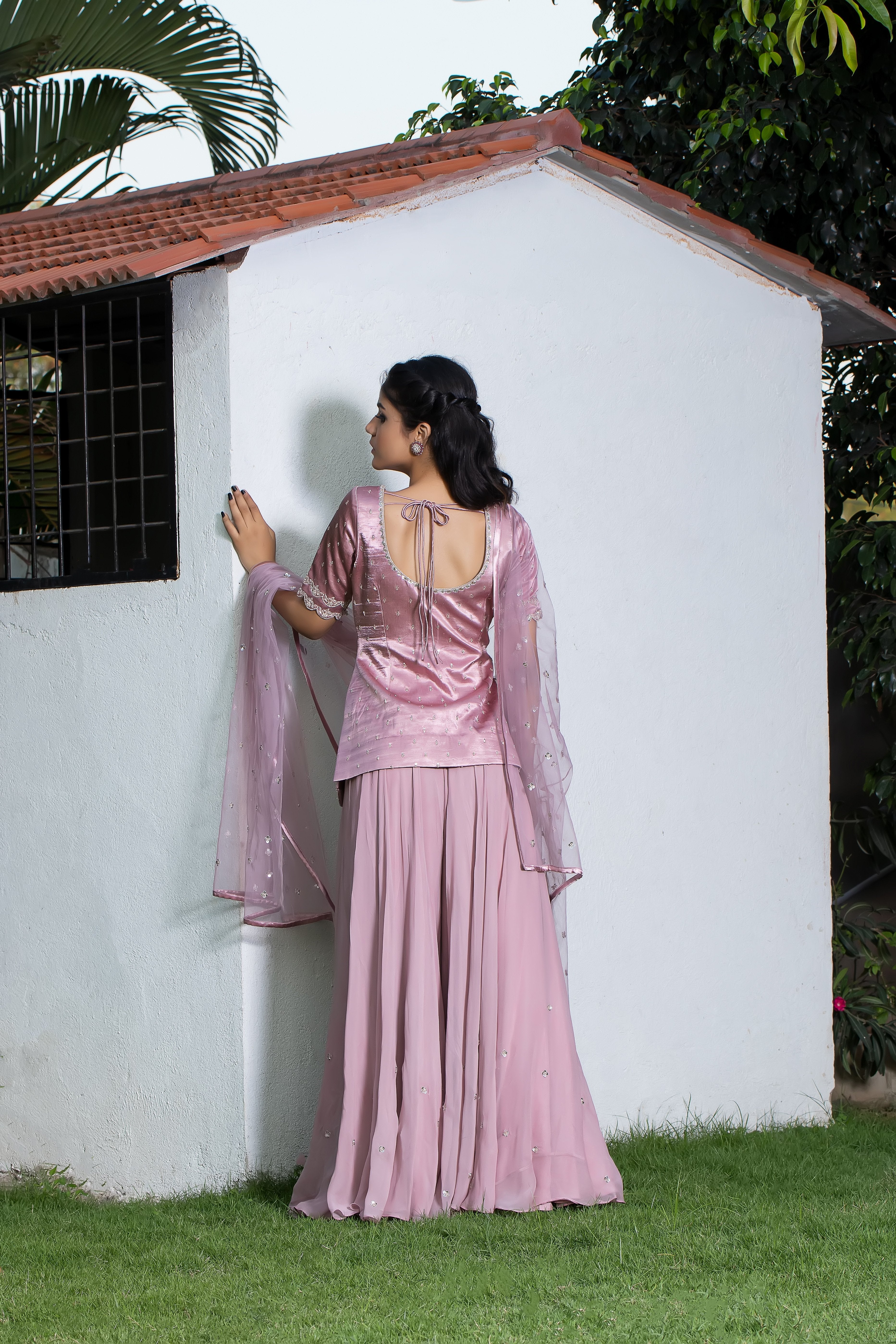 Label G3 By Gayathri Reddy - Scallop Detailed Dusty Rose Gold Ghararas