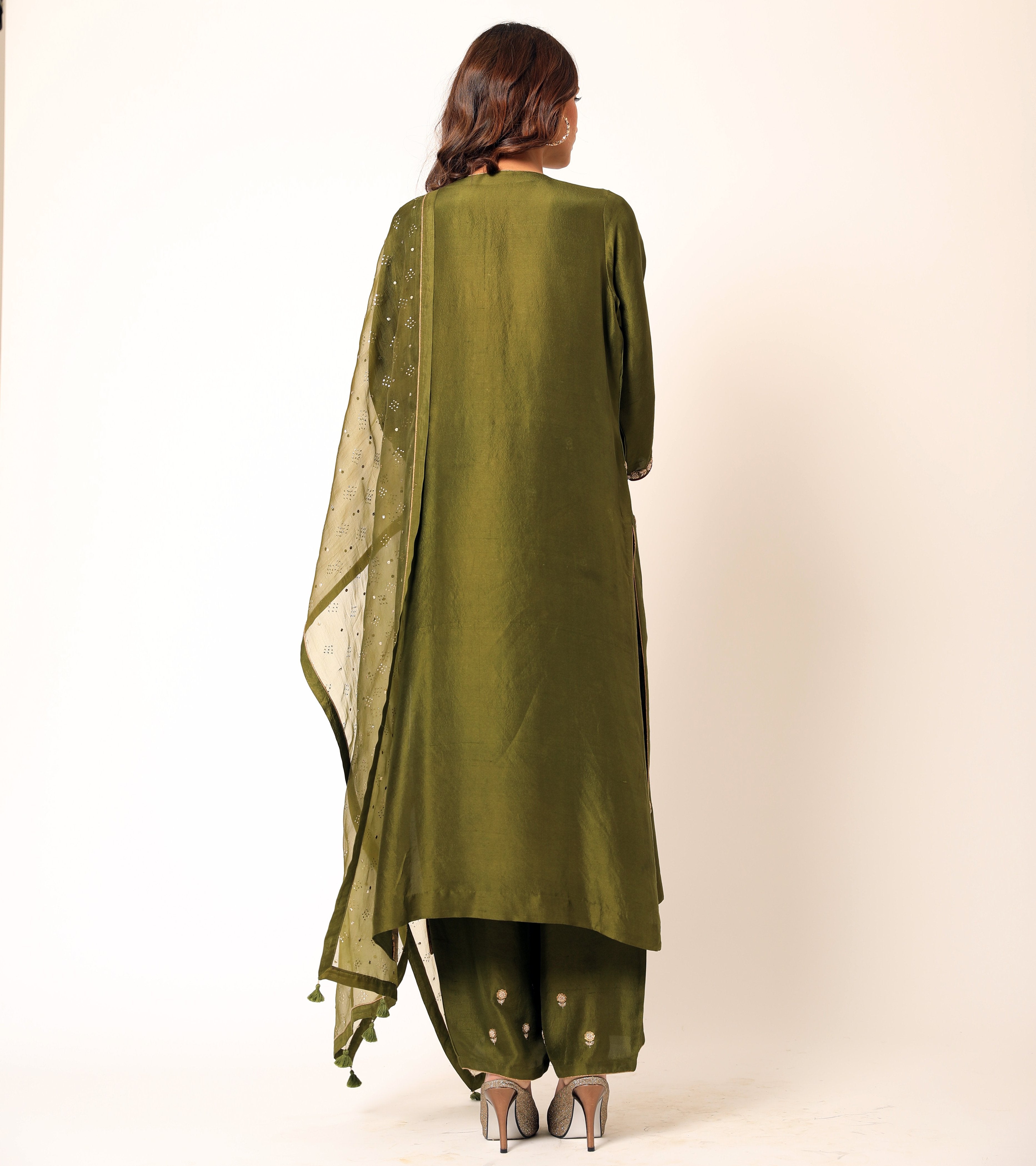 Romaa - Emerald Green Embroidered Kurta Set