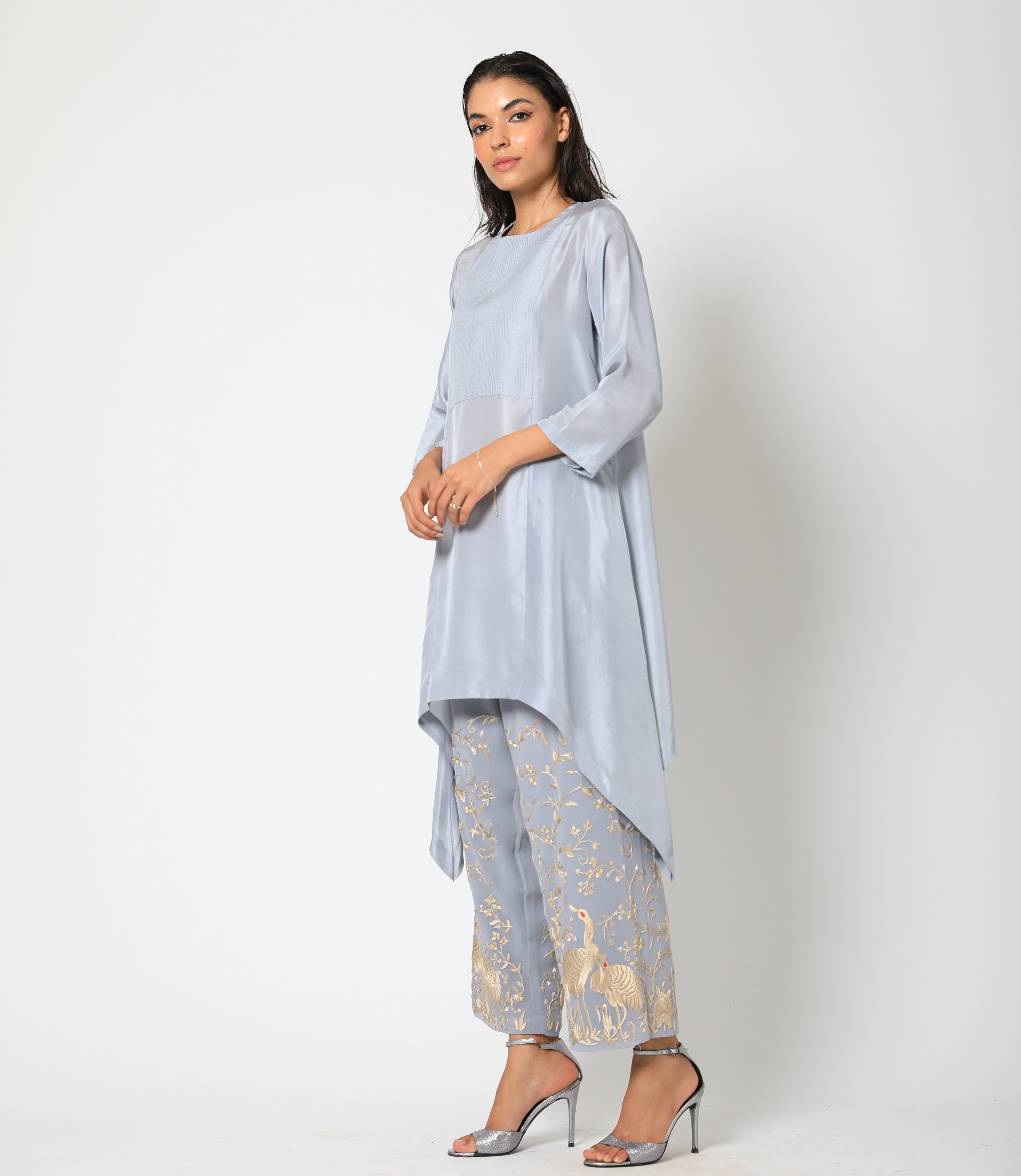 Romaa - Greyish Blue Embroidered Kurta Set