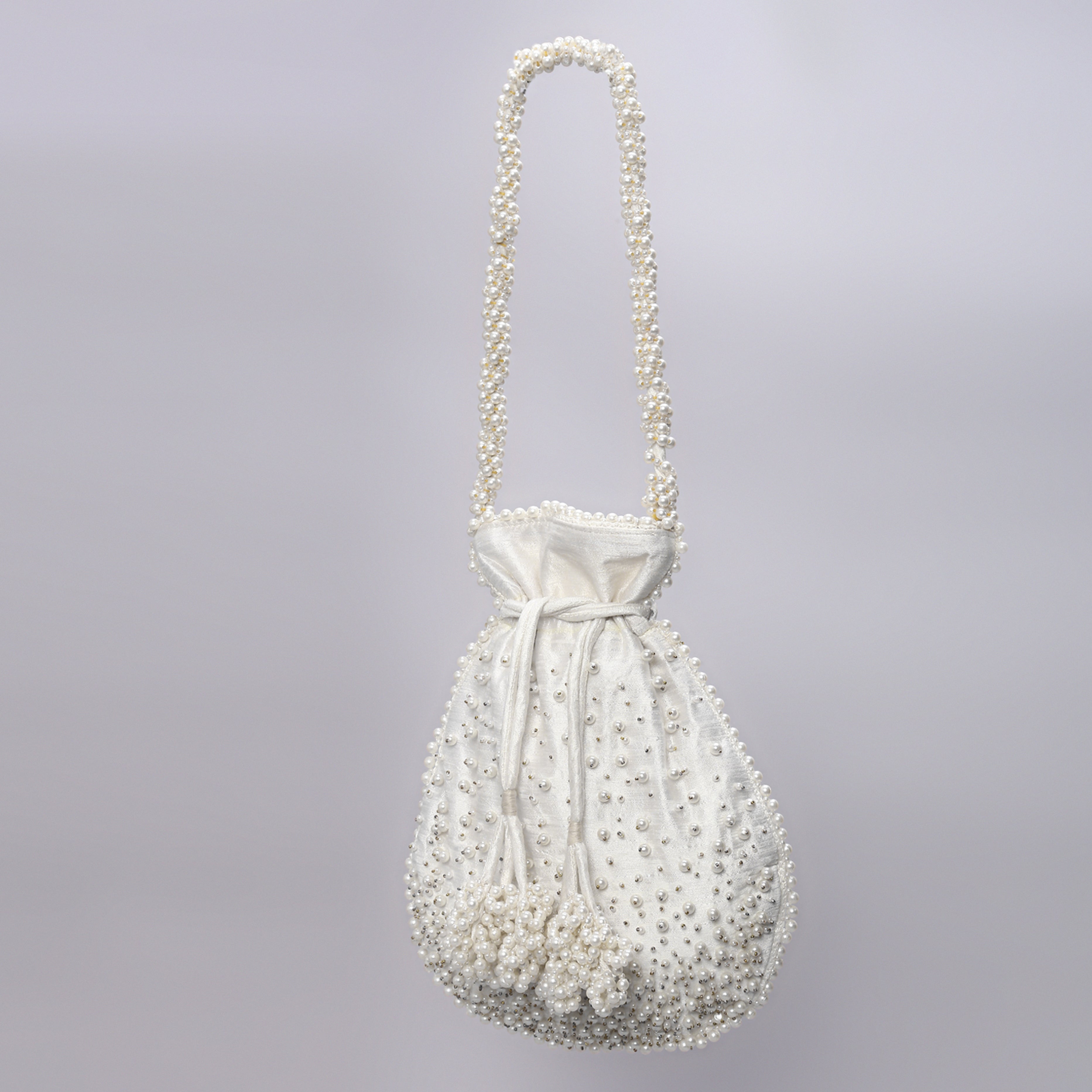 Ornatte - White Khanak Potli