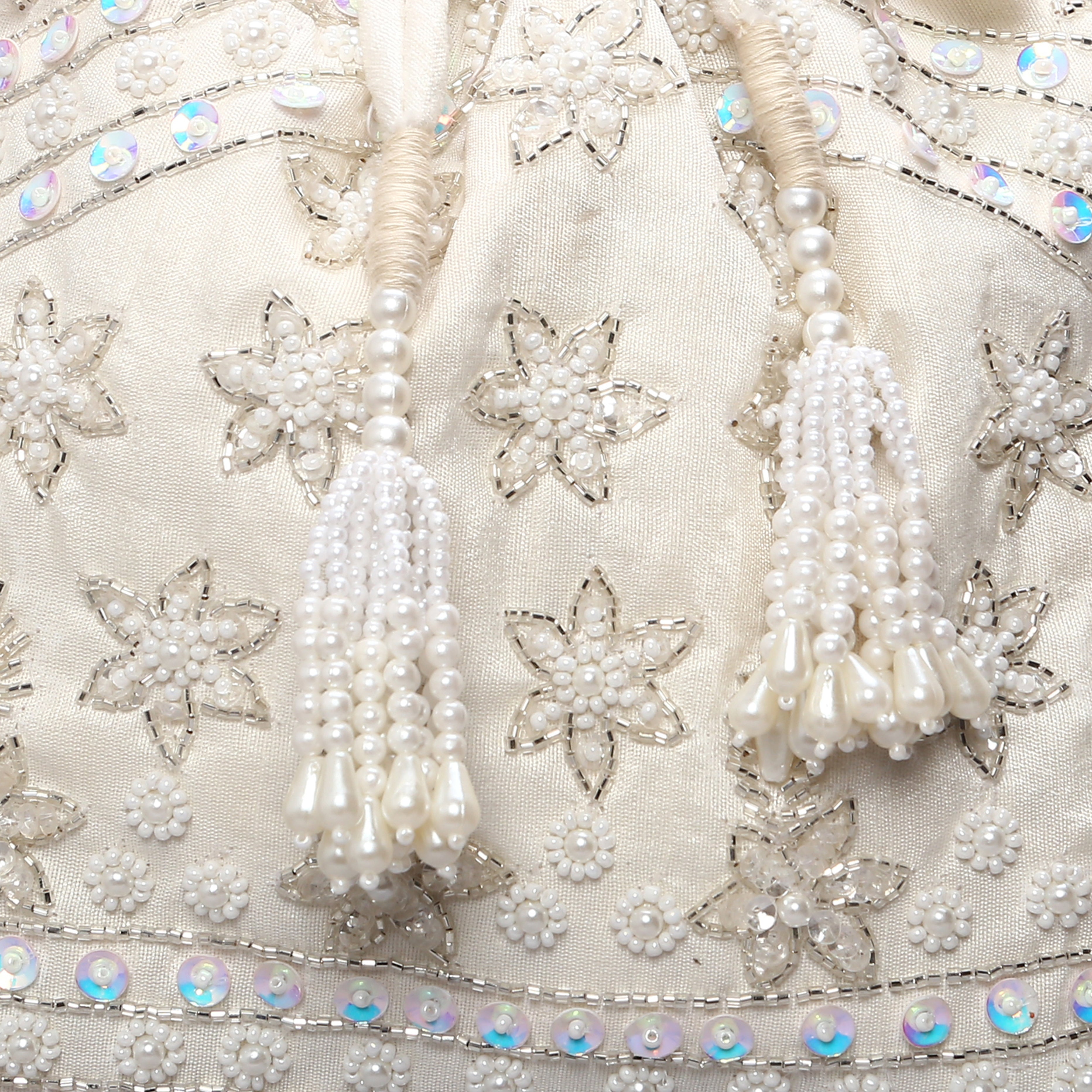 Ornatte - White Ritika Potli