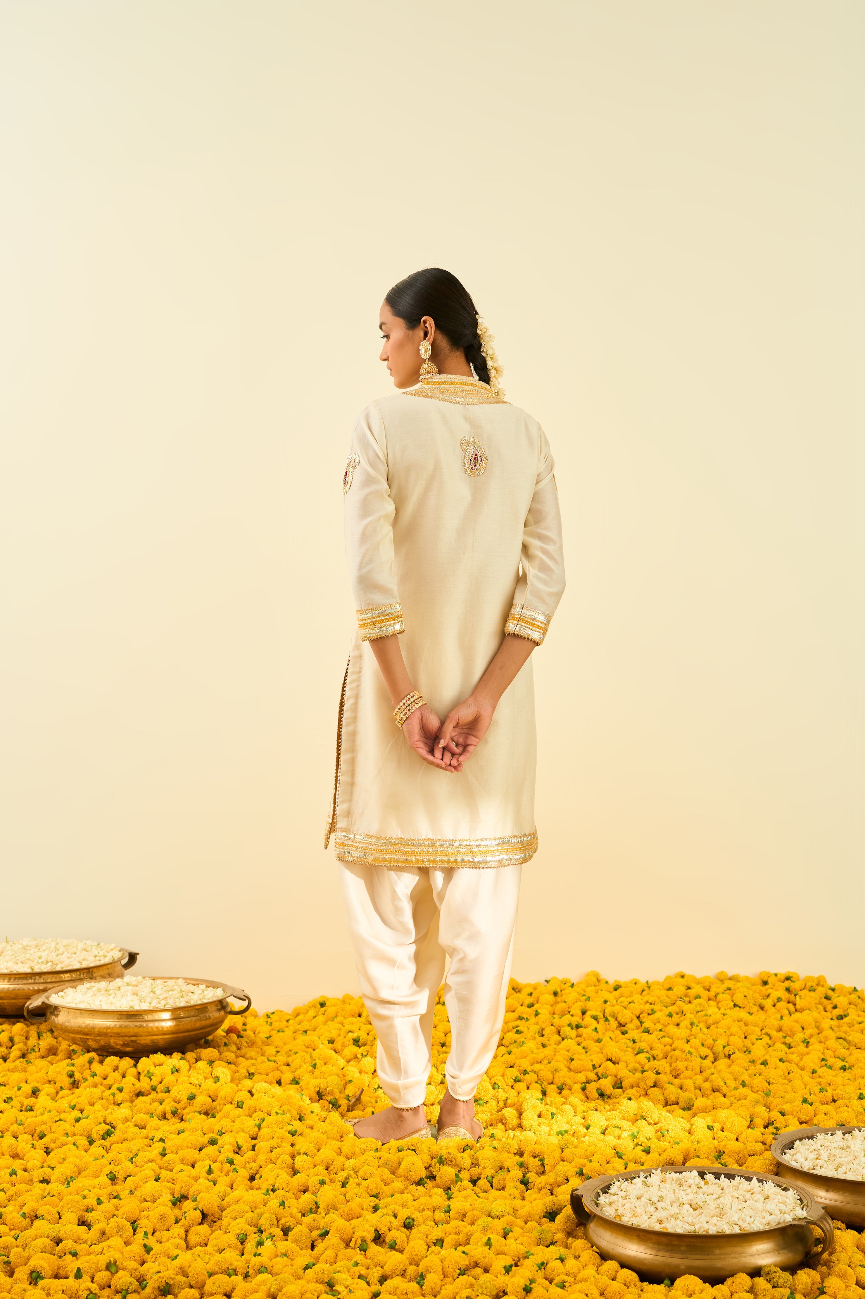Sheetal Batra - Aliza - Daisy Ivory Embroidered Kurta Set