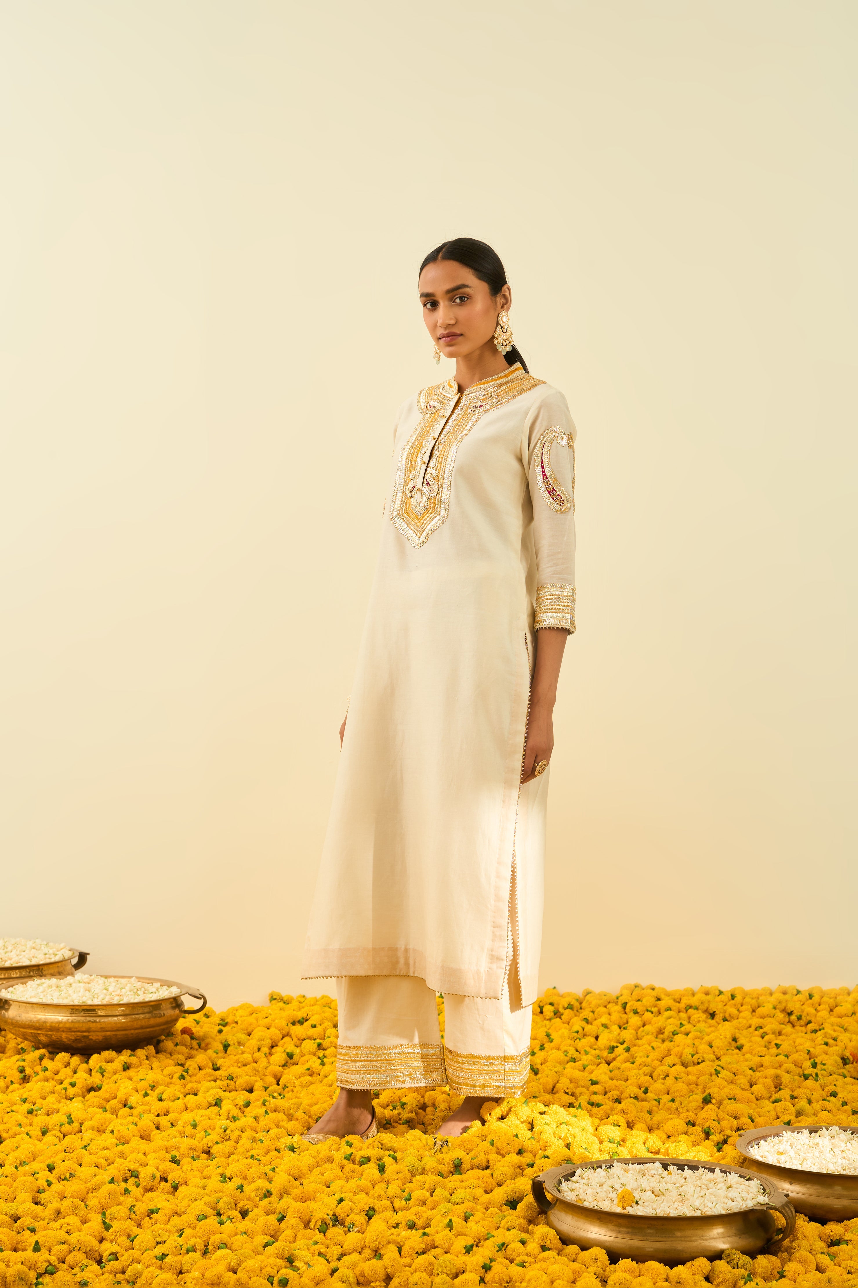 Sheetal Batra - Aliyah - Daisy Ivory Embroidered Kurta Set