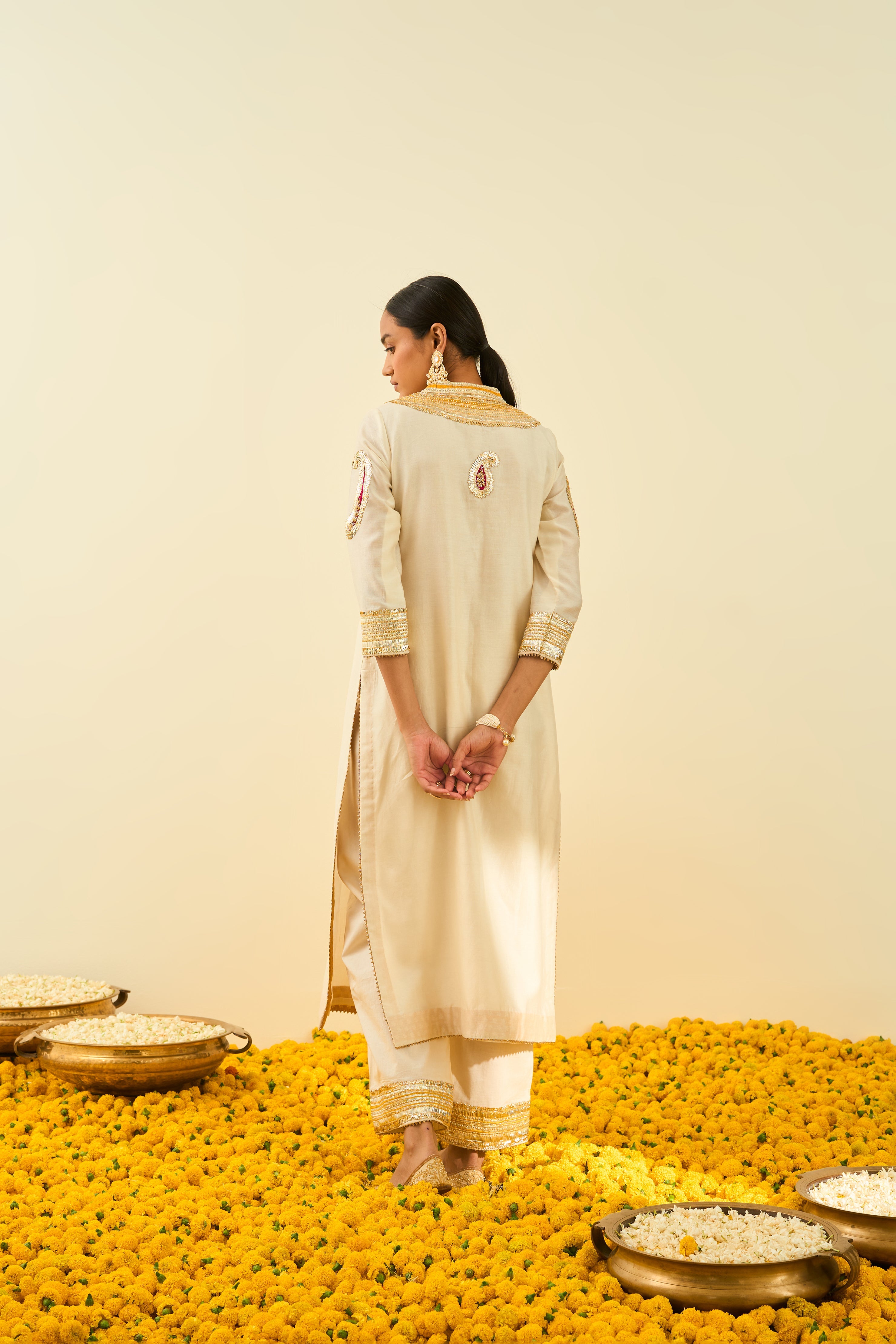 Sheetal Batra - Aliyah - Daisy Ivory Embroidered Kurta Set