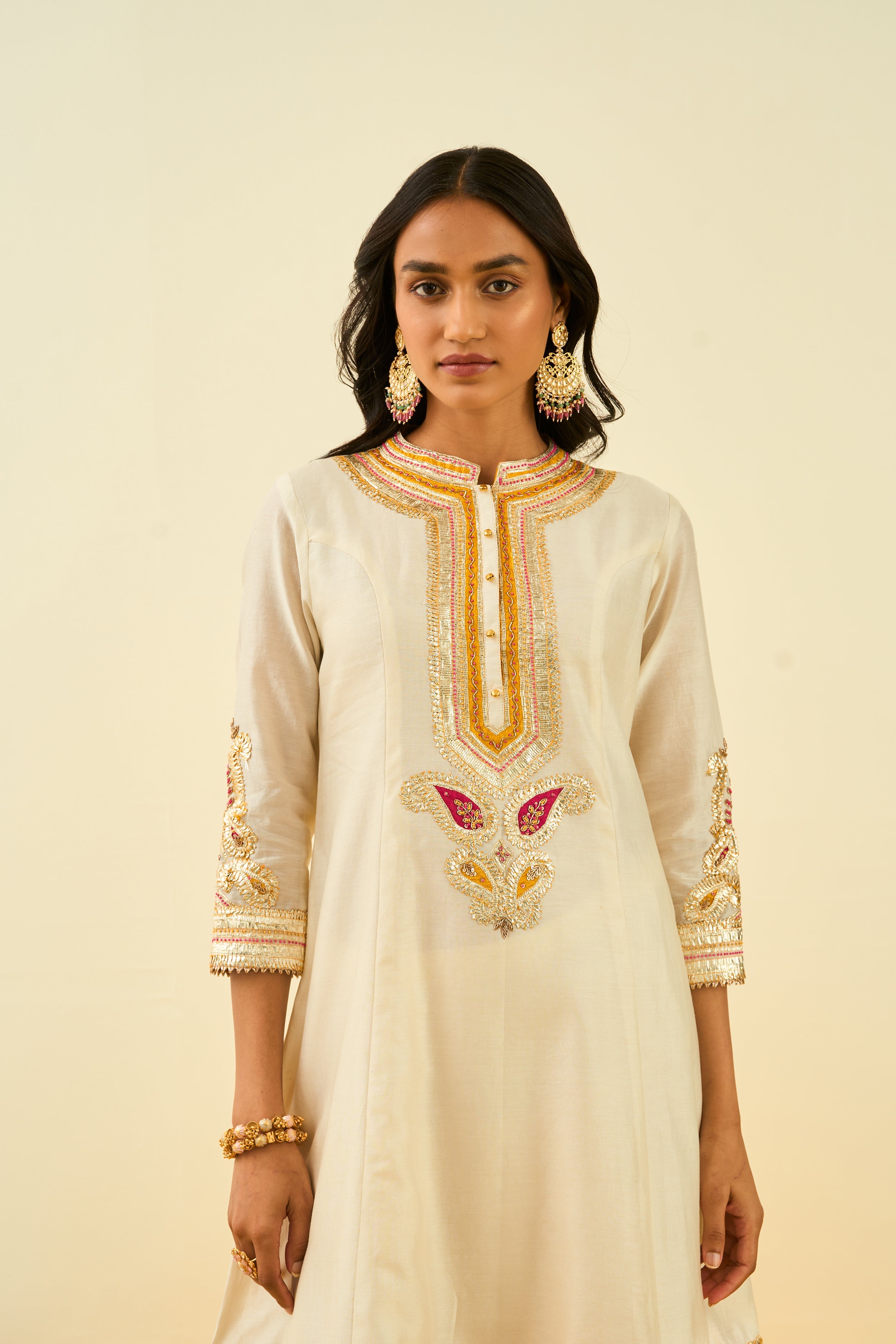 Sheetal Batra - Sadirah - Daisy Ivory Embroidered Kurta Set
