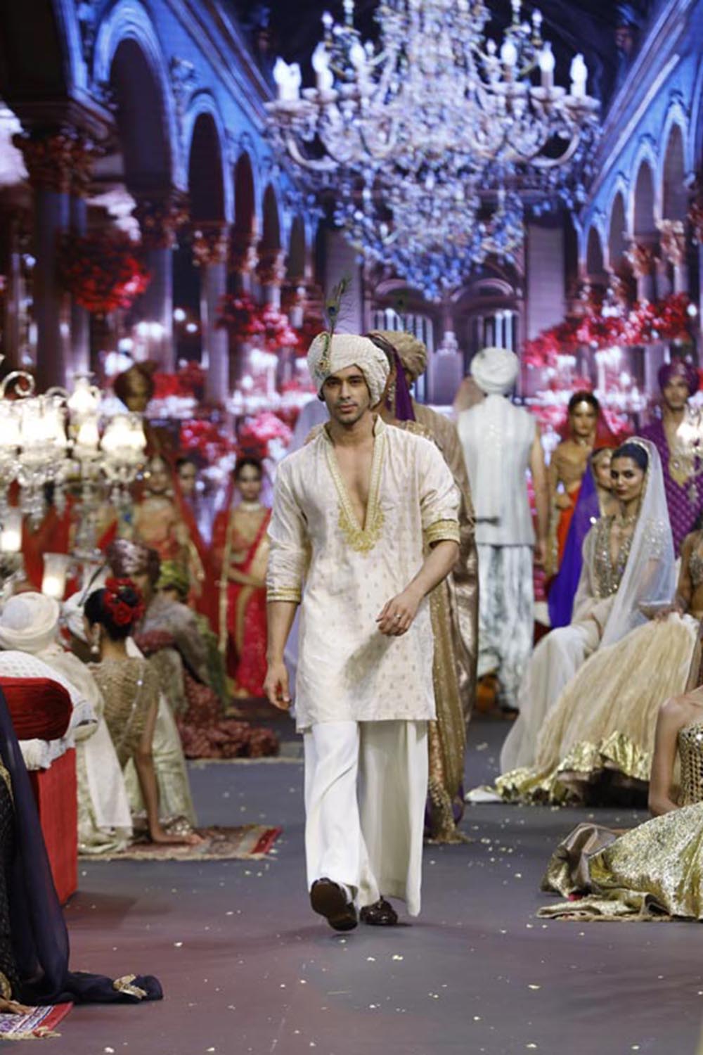 Shehzaad Ivory Kurta Set
