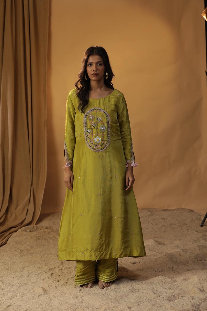 Image of HERBAL GARDEN EMBROIDERED SUIT SET