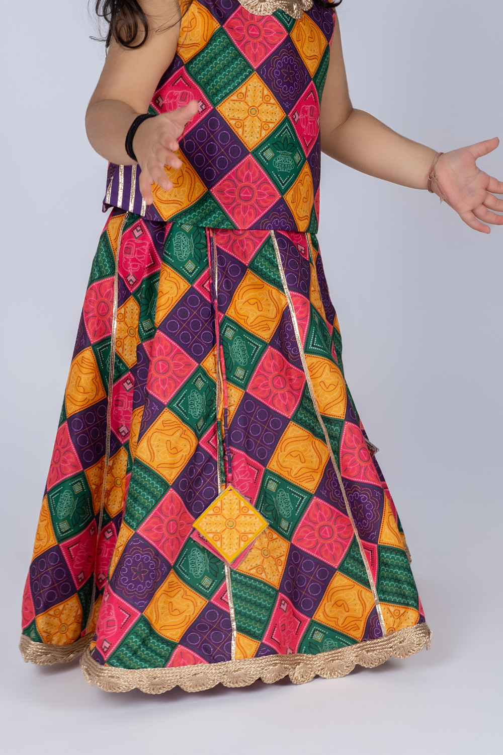 MULTI BANDHANI LEHENGA