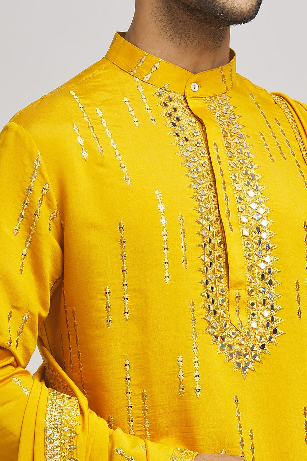 Kastu Embroidered Kurta Pant Set