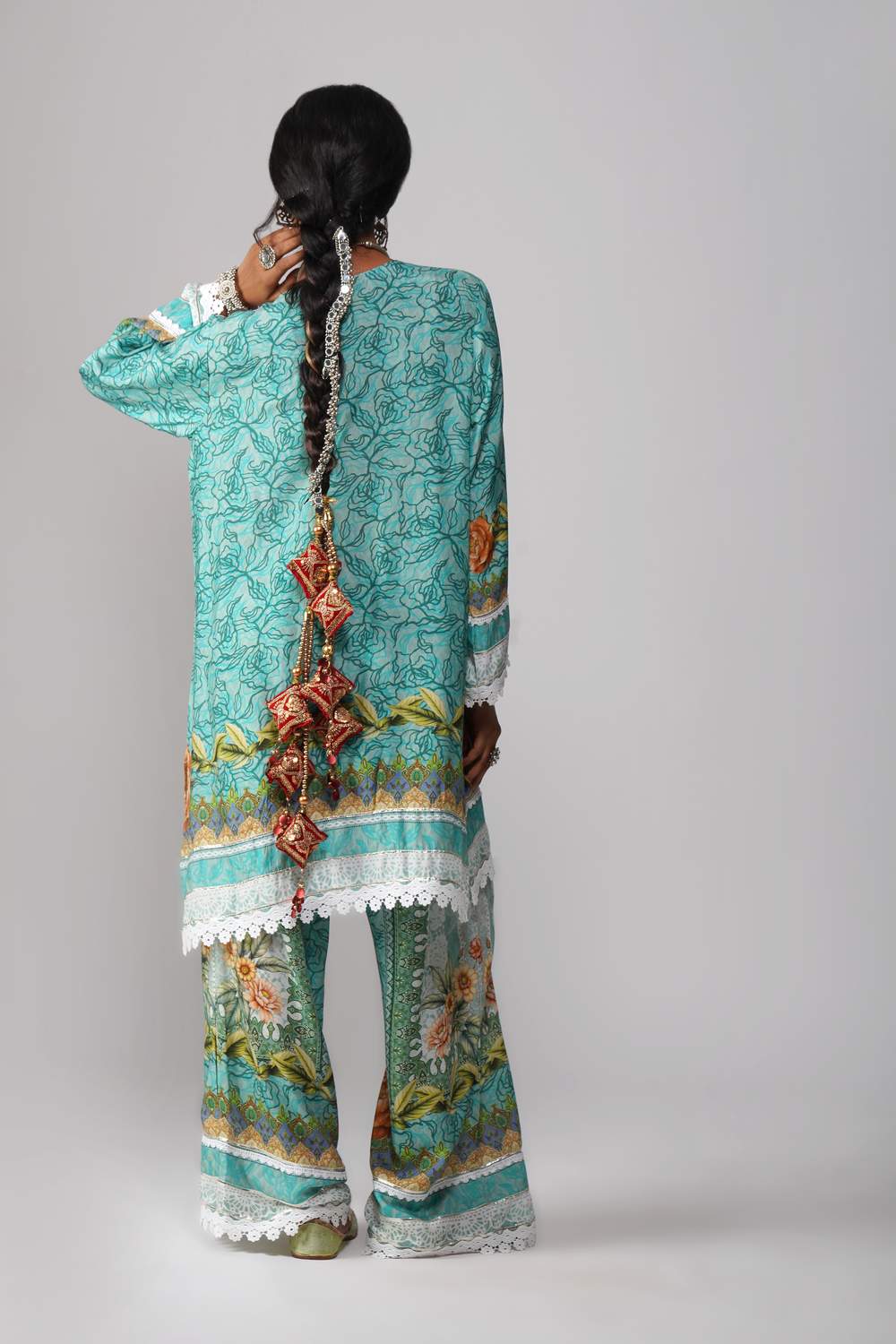 Ishum Pastel Sage Handcrafted Cotton Muslin Suit Set with Embroidered Detailing