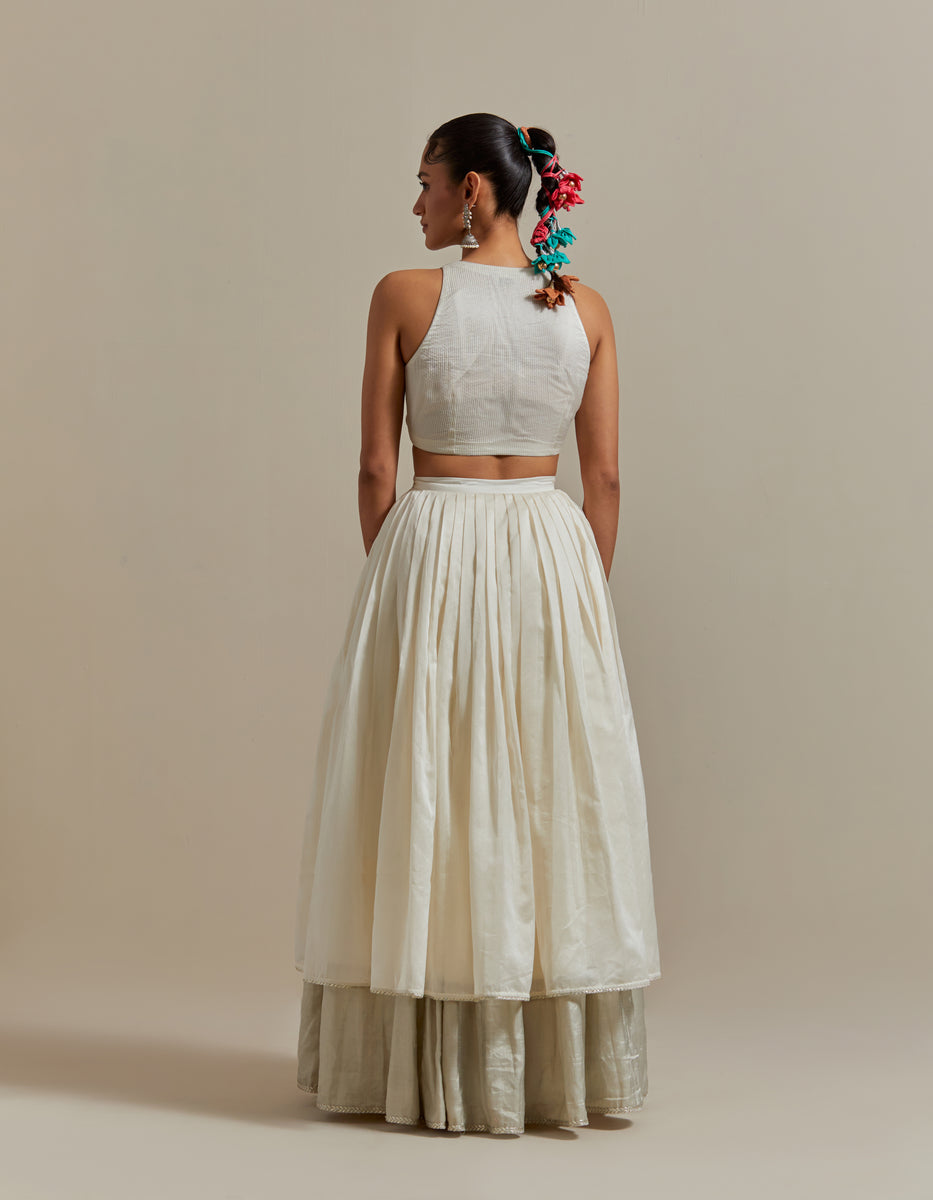  CY Vinusto Ivory & Silver Layerd Skirt Set Back 1