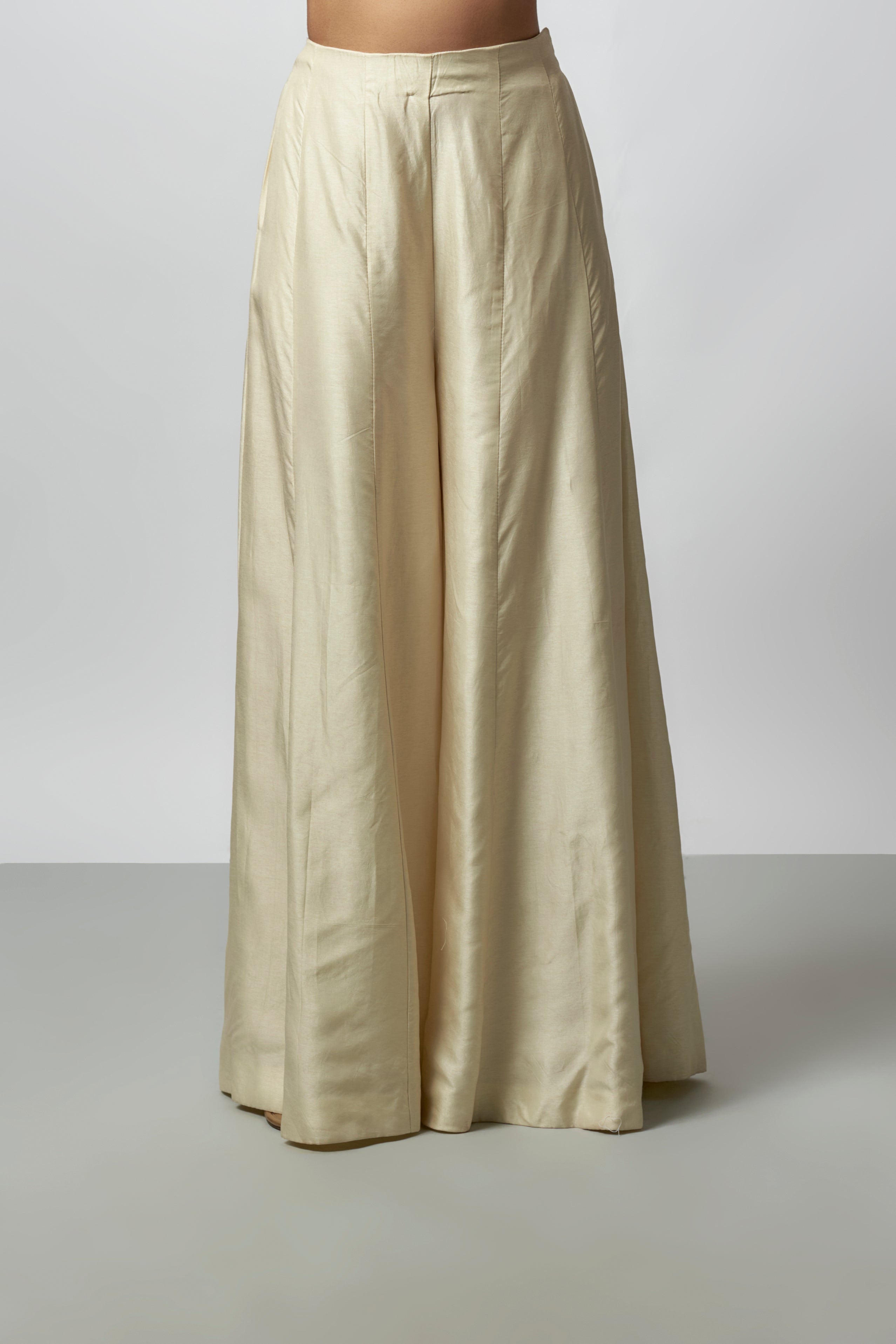 CY Gopi Vaid Bhoomija AG Set Closeup 2