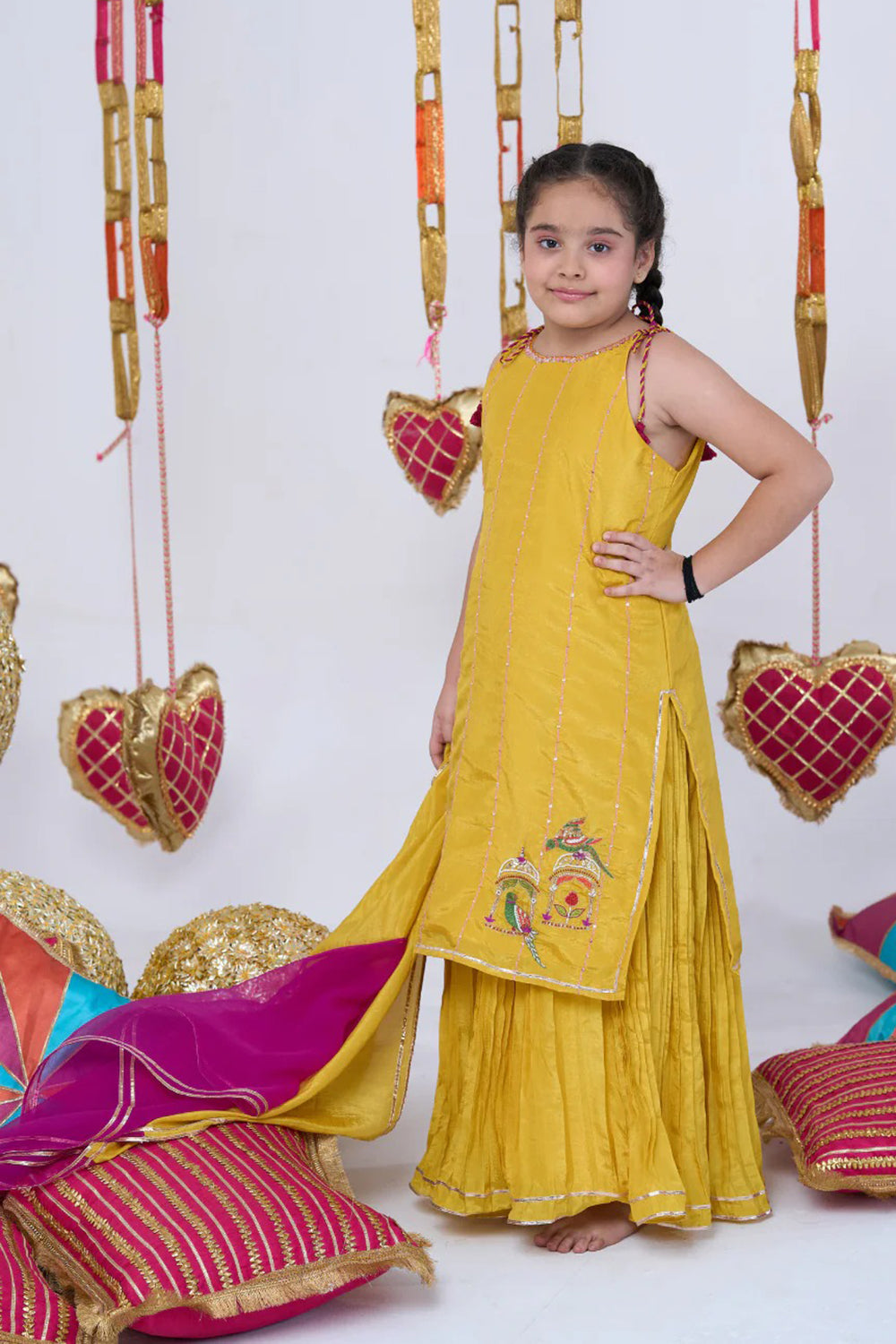 YELLOW PARROT SHARARA SET