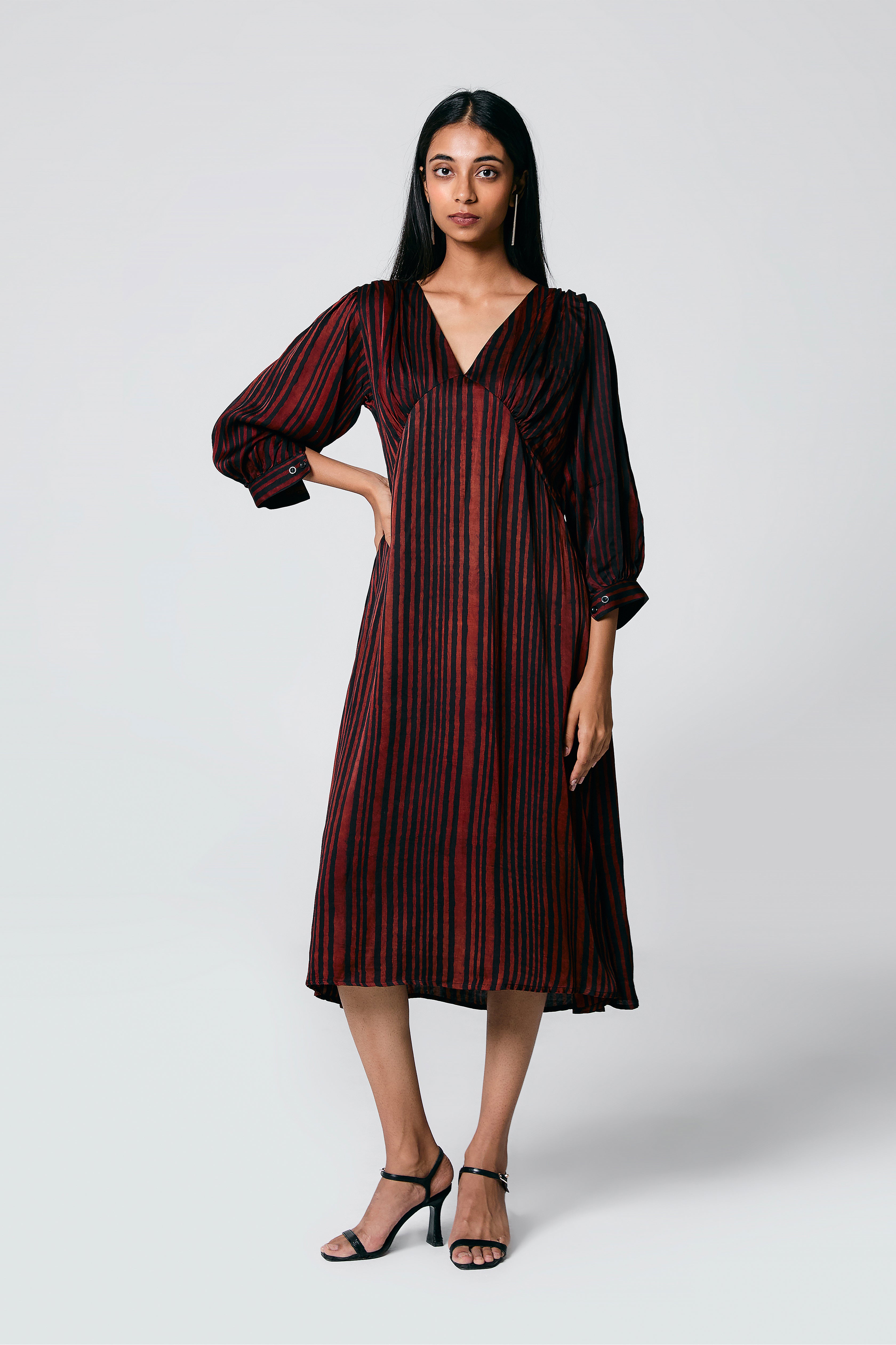 V neck dress