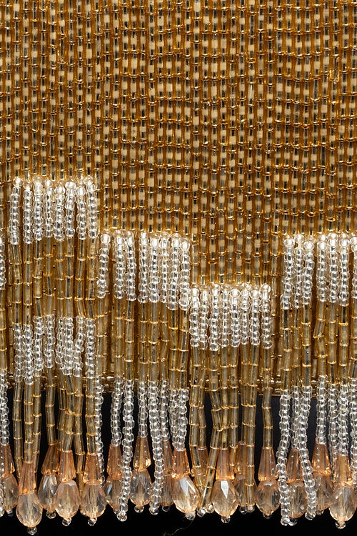 CY Nayaab By Sonia Salli En Vie Kasse Gold Closeup 2