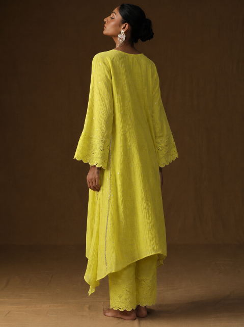 Sakhi Noor Zard Kurta Set