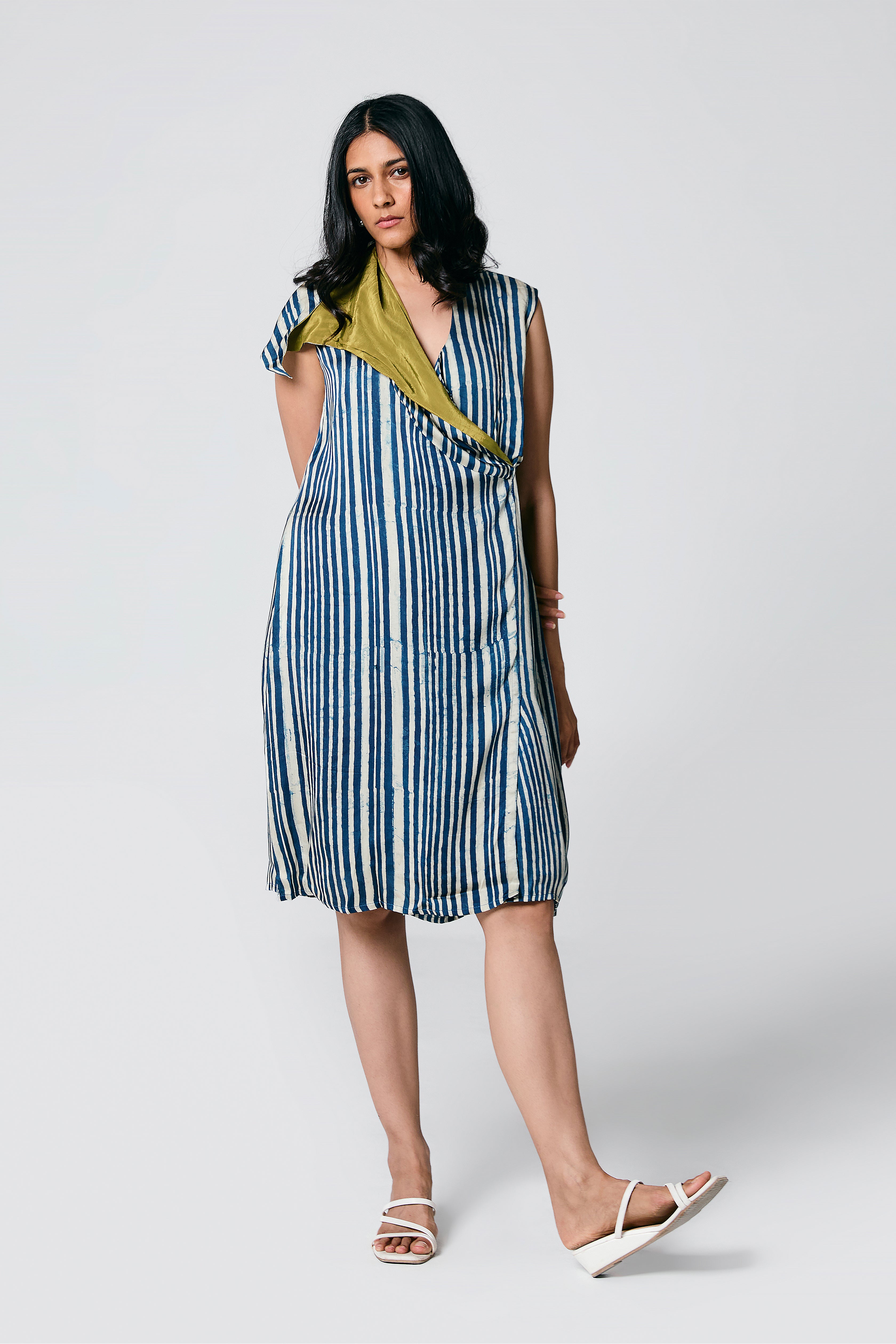 Neck flap dress