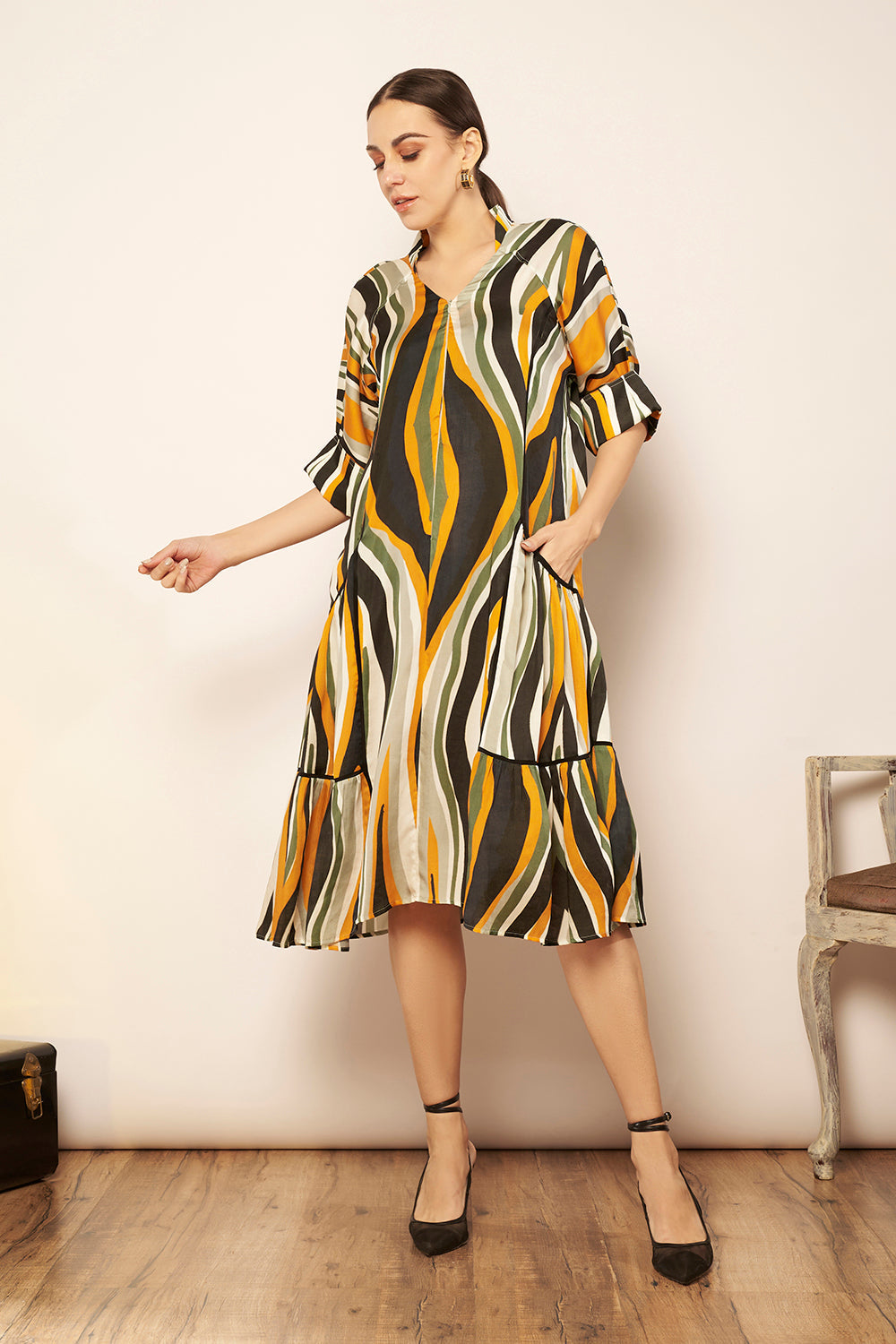 Ivory/Black Printed Midi Dress