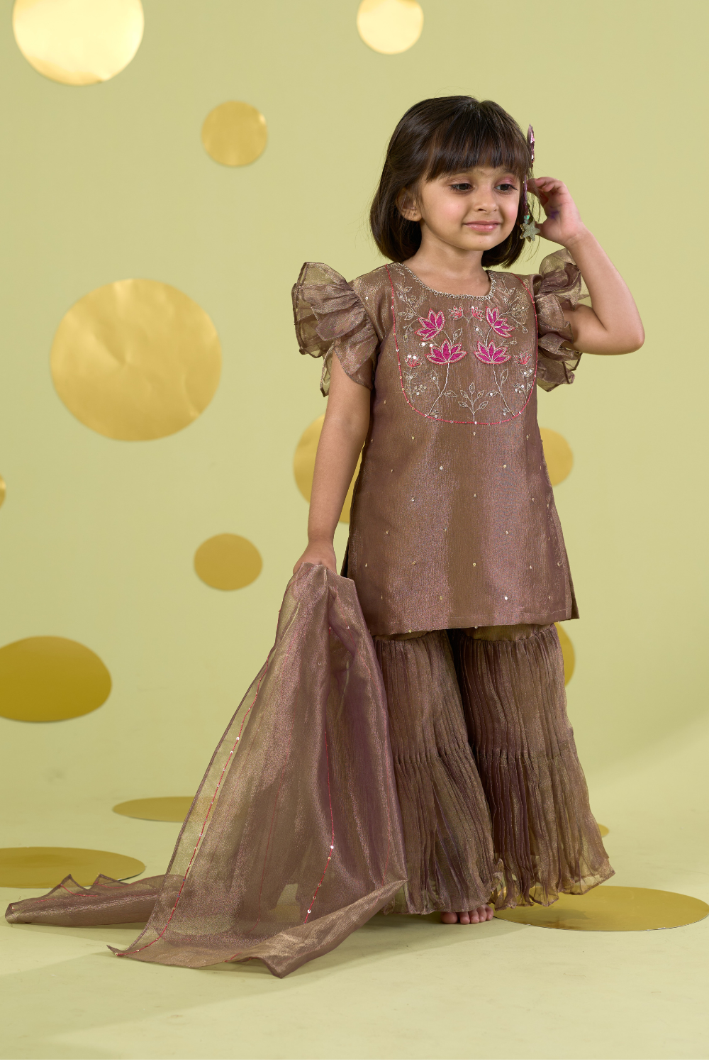 GOLDEN LOTUS SHARARA