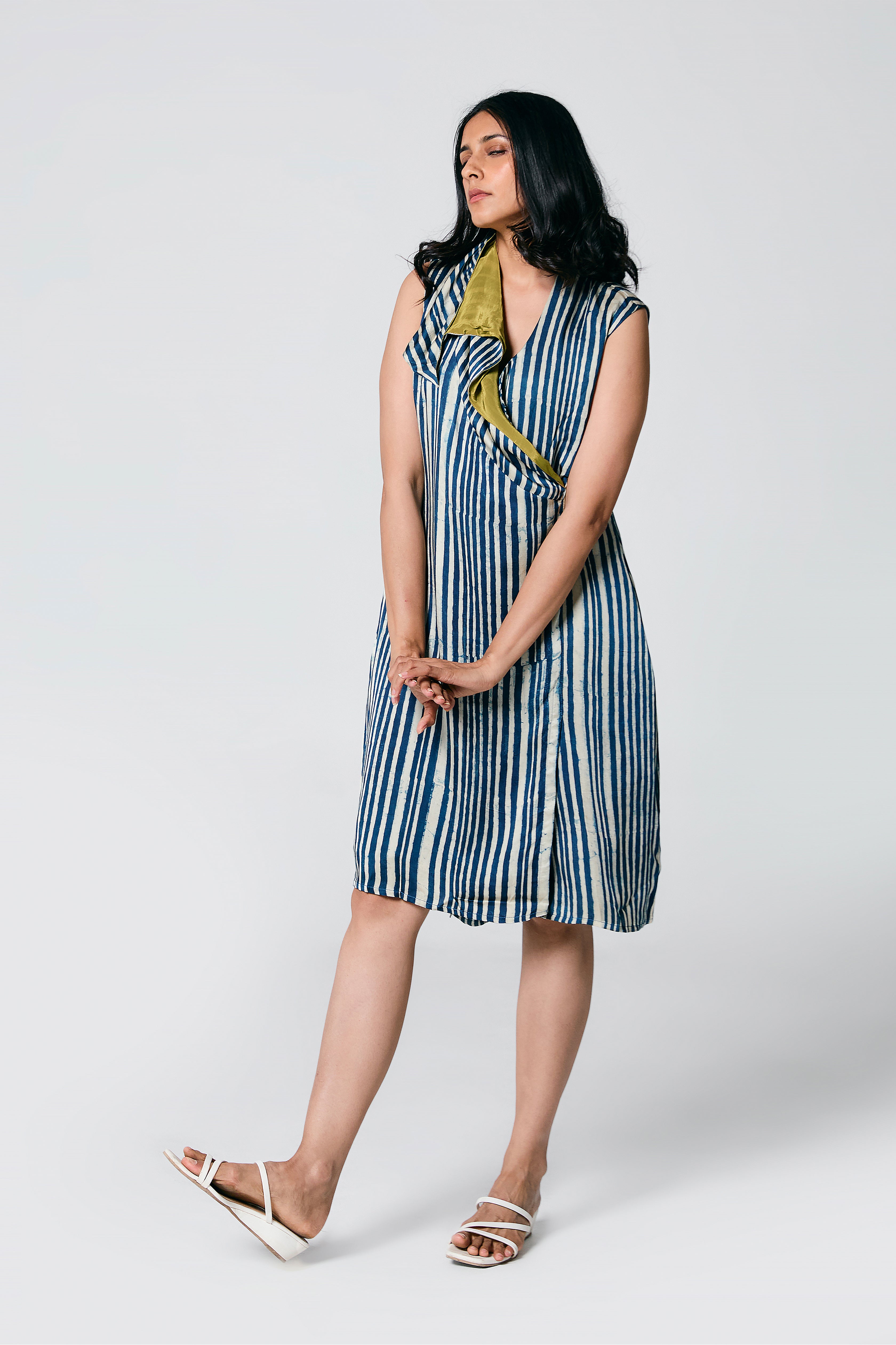 Neck flap dress