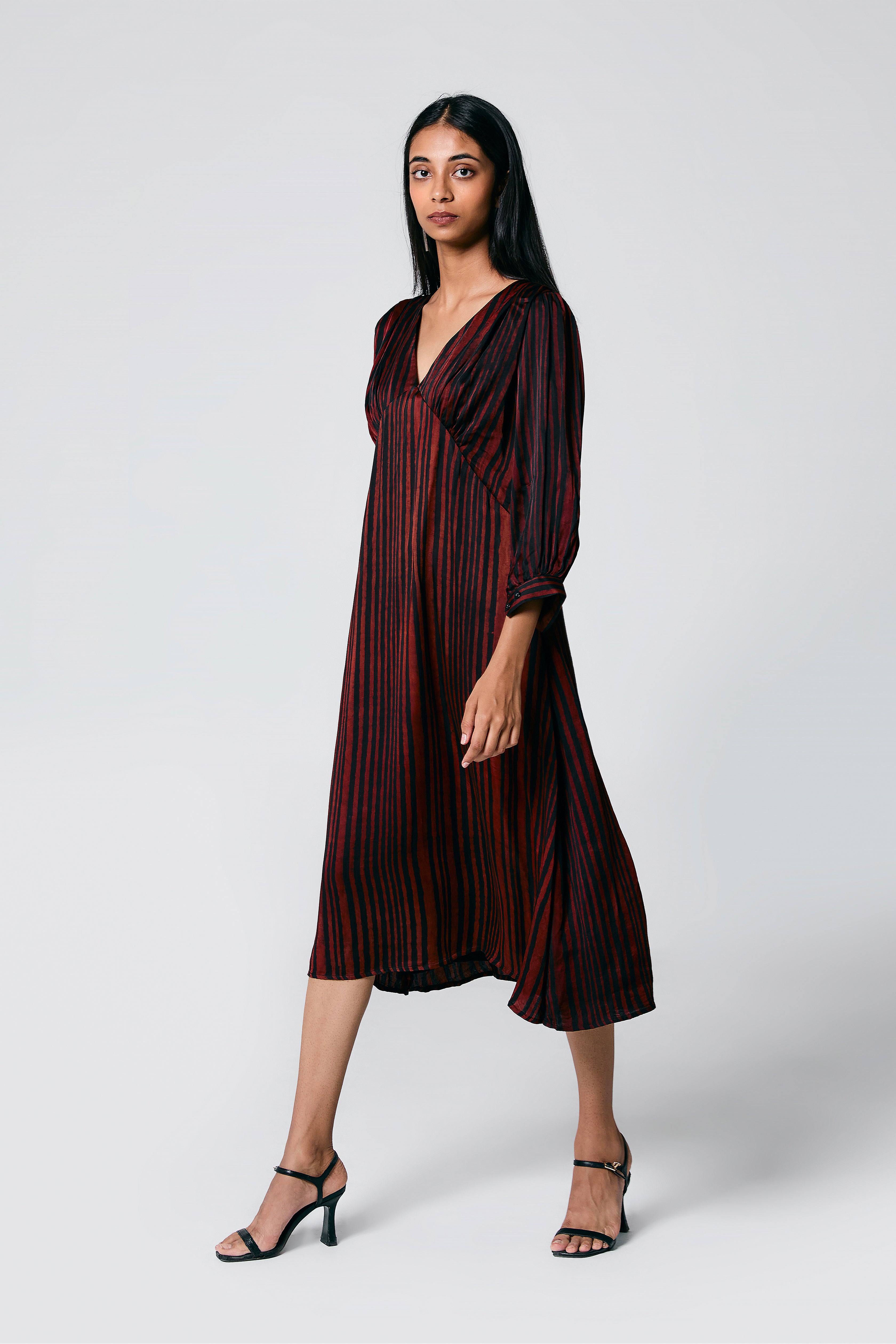 V neck dress