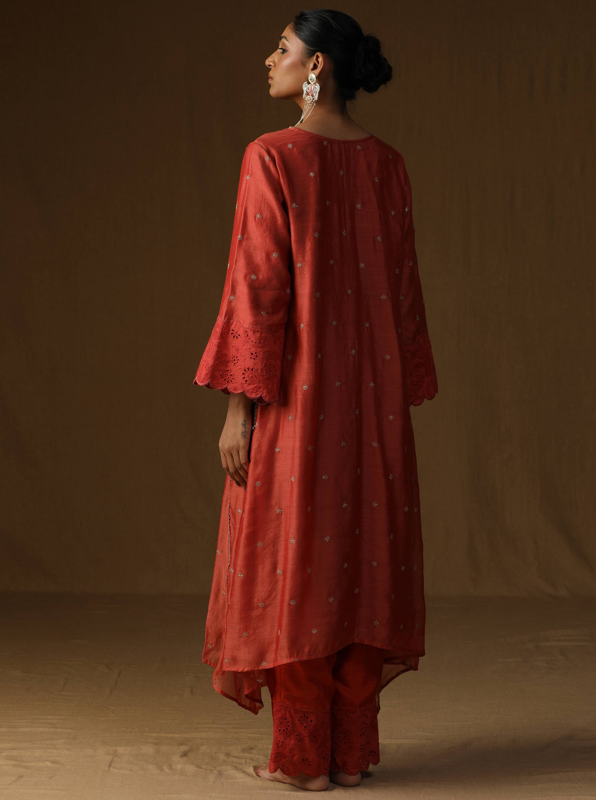 Sakhi Noor Narangi Kurta Set