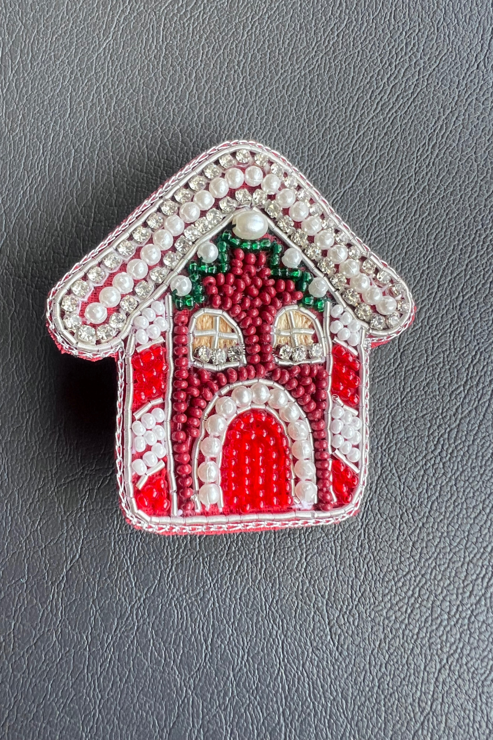 GINGER BREAD HOUSE CLIP/ BROOCH / CHARM