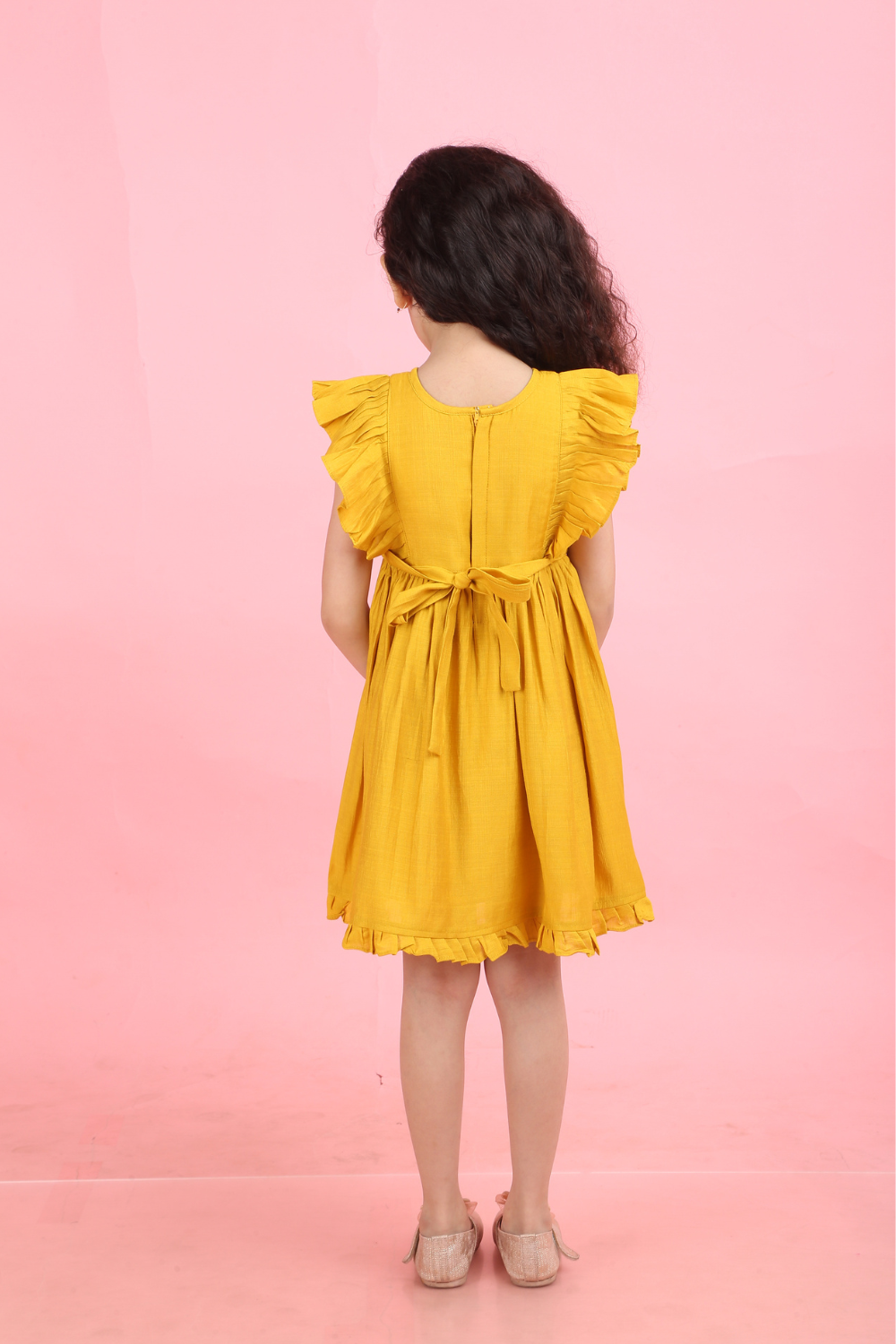 YELLOW DRESS WITH FLOWER EMBROIDERY
