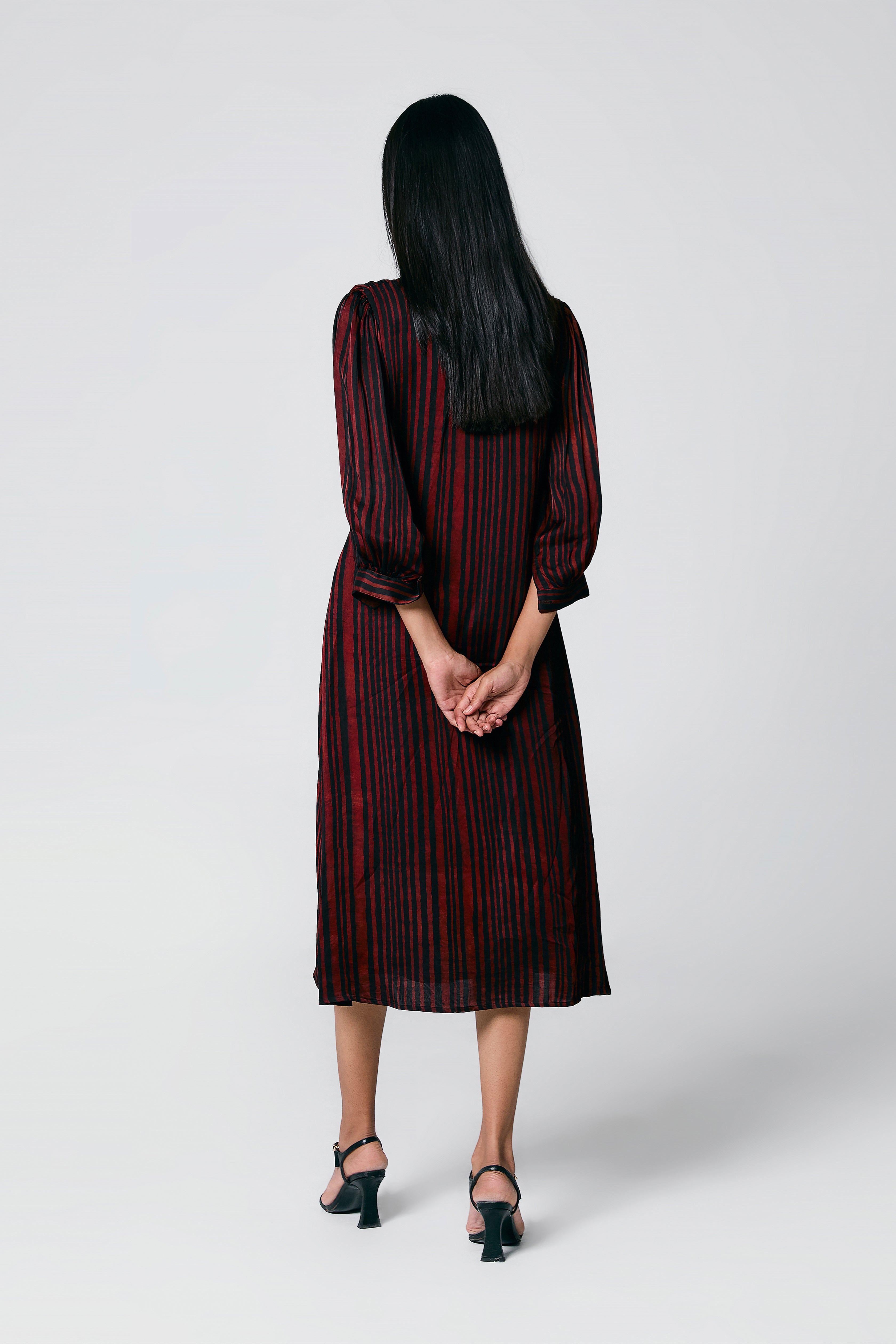 V neck dress