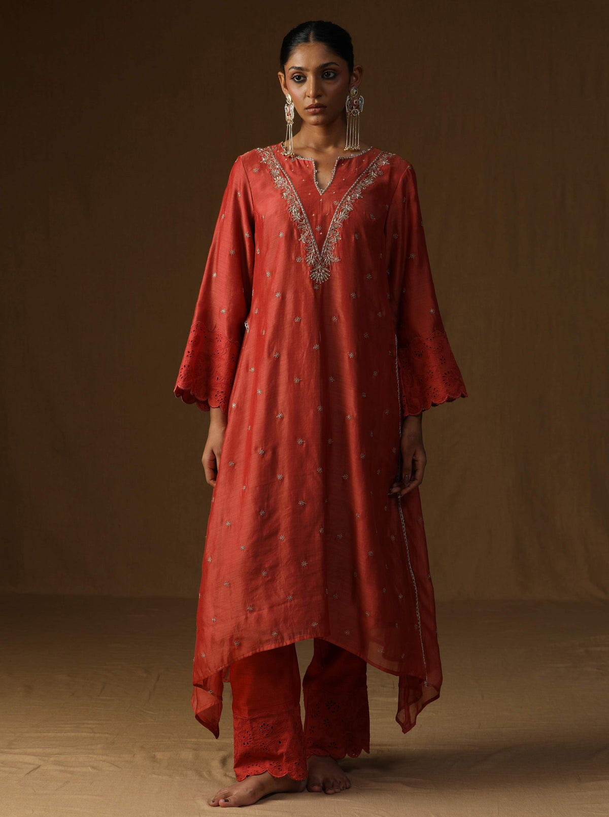 Sakhi Noor Narangi Kurta Set