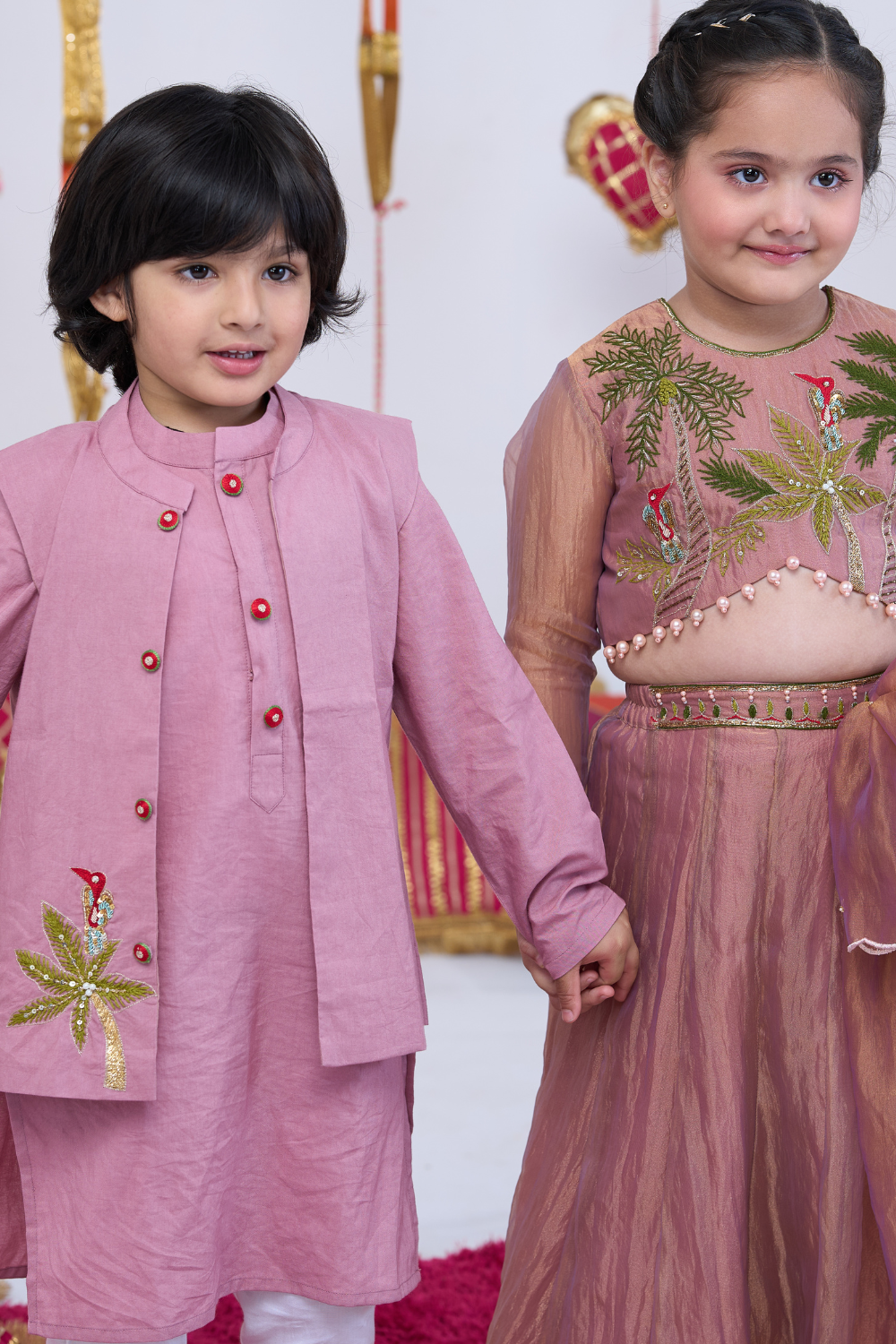 HAND EMBROIDERED JUNGLE MOTIF BANDI SET