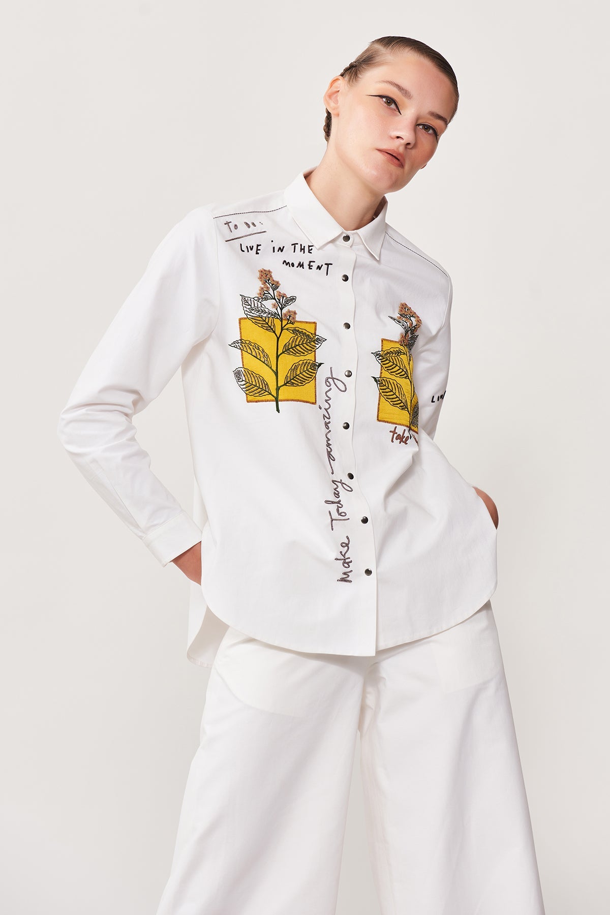 Leaves Patch High Low Shirt With Flared Pant
