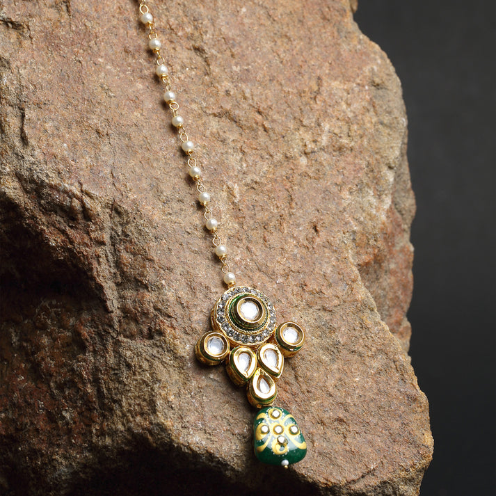 Kundan & Green Pearl Maang Tikka