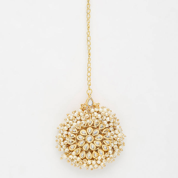 Kundan Maang Tikka With White Pearl