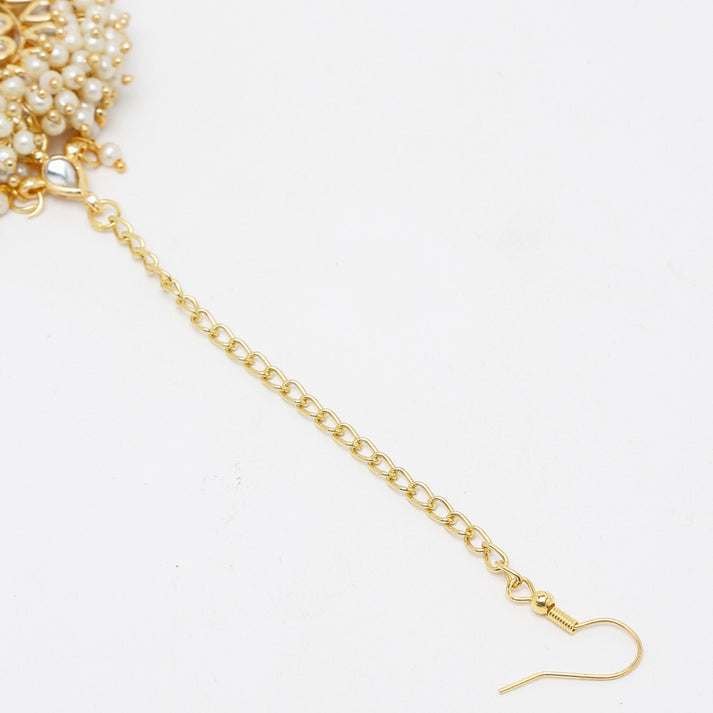 Kundan Maang Tikka With White Pearl