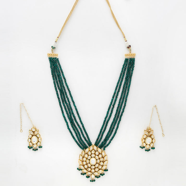 Long Kundan Neckpiece With Earrings