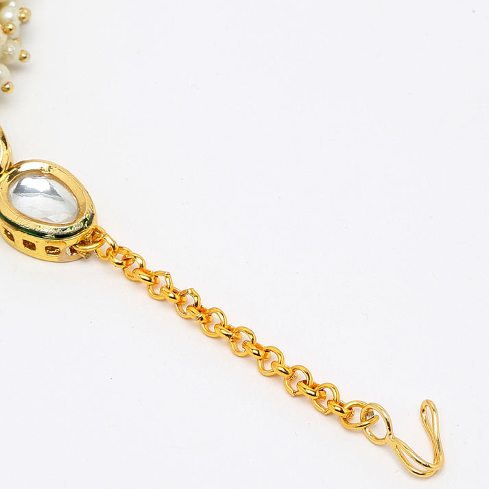 Kundan & Pearl Maang Tikka