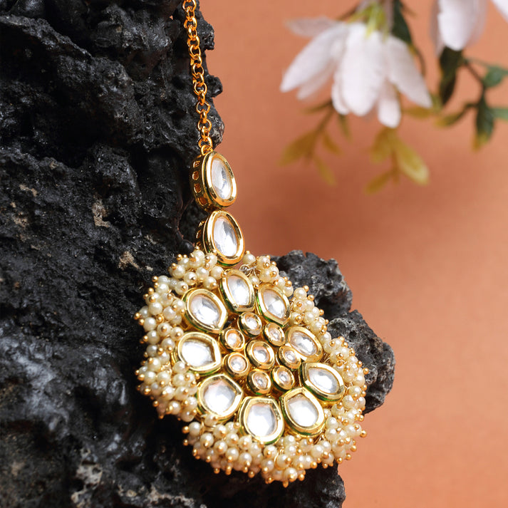Kundan & Pearl Maang Tikka