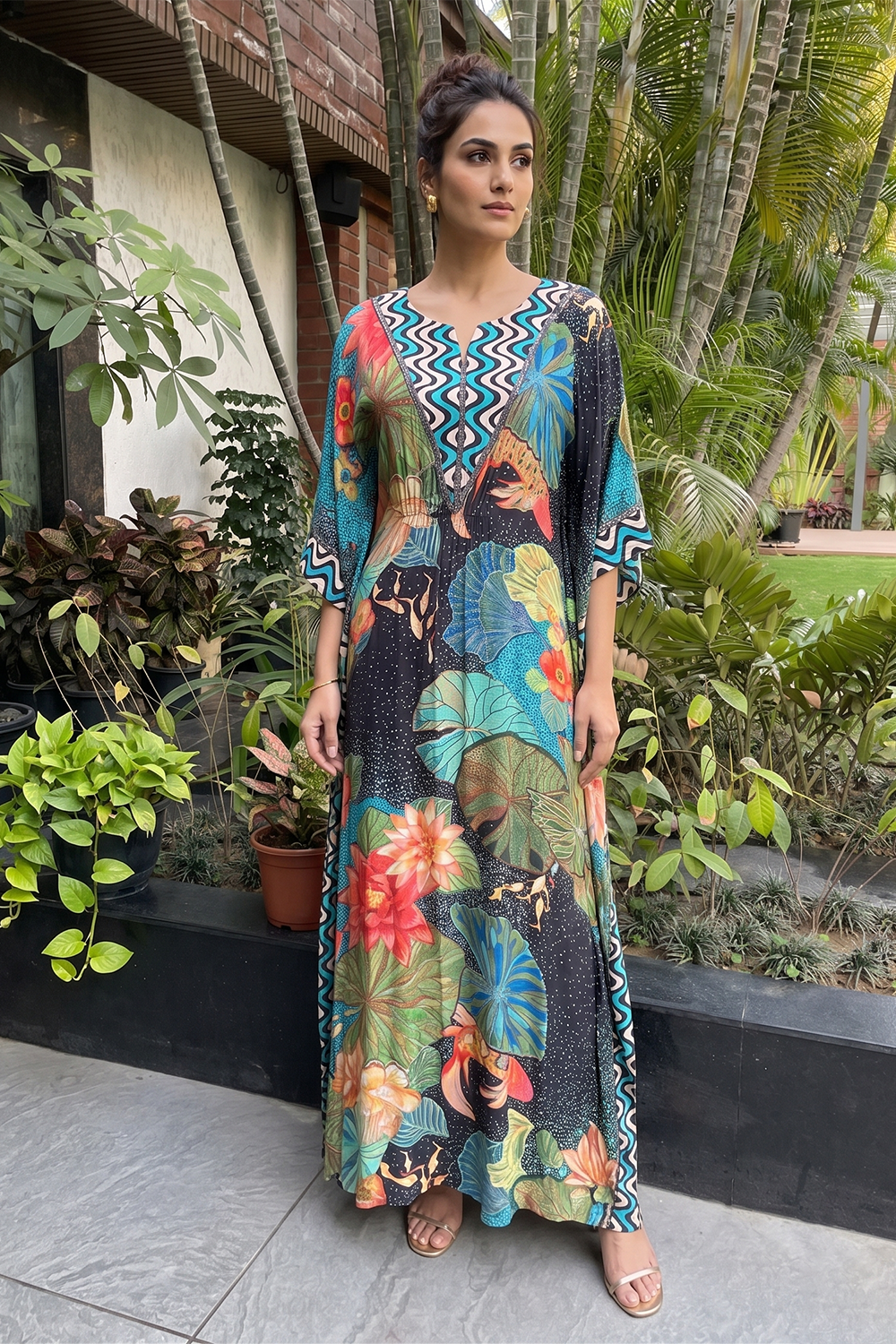 V Neck Flowy Printed Kaftan