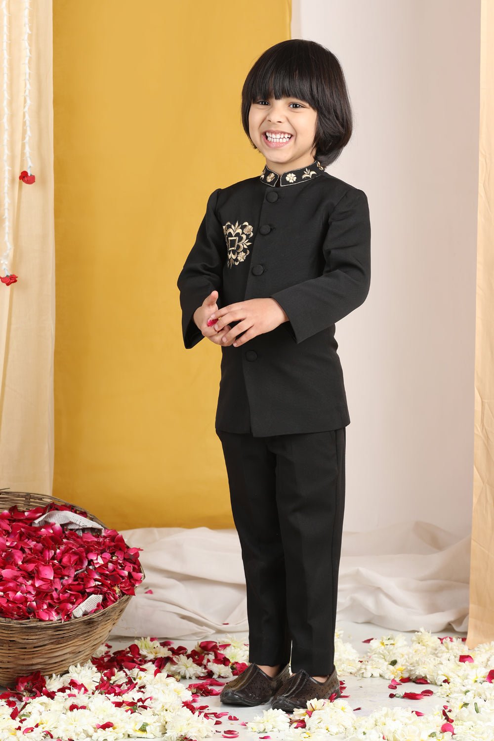 Boy Bandgala With Thread Embroidery