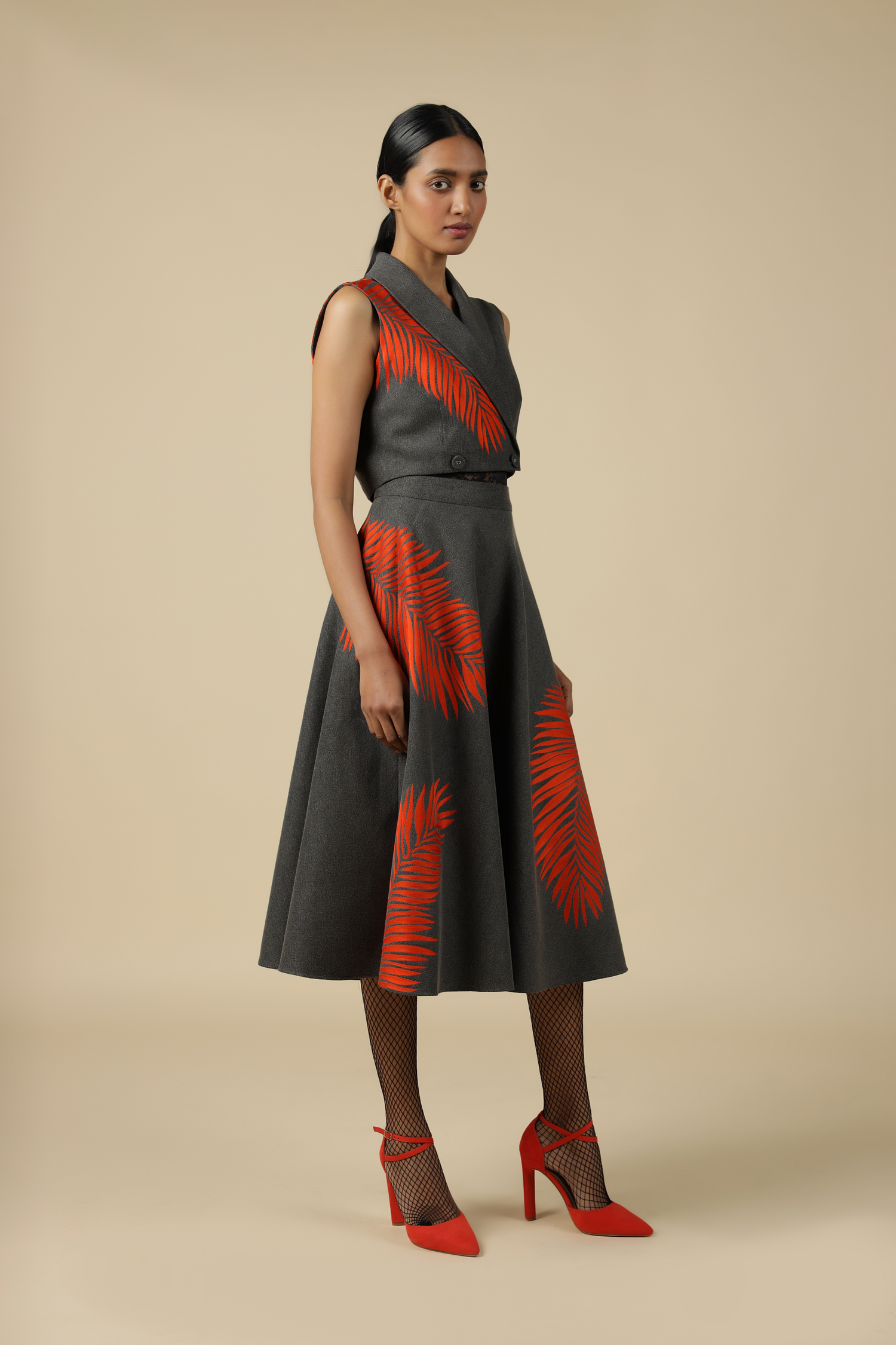 Circular Skirt Of Big Leaf Wrap Crop Top